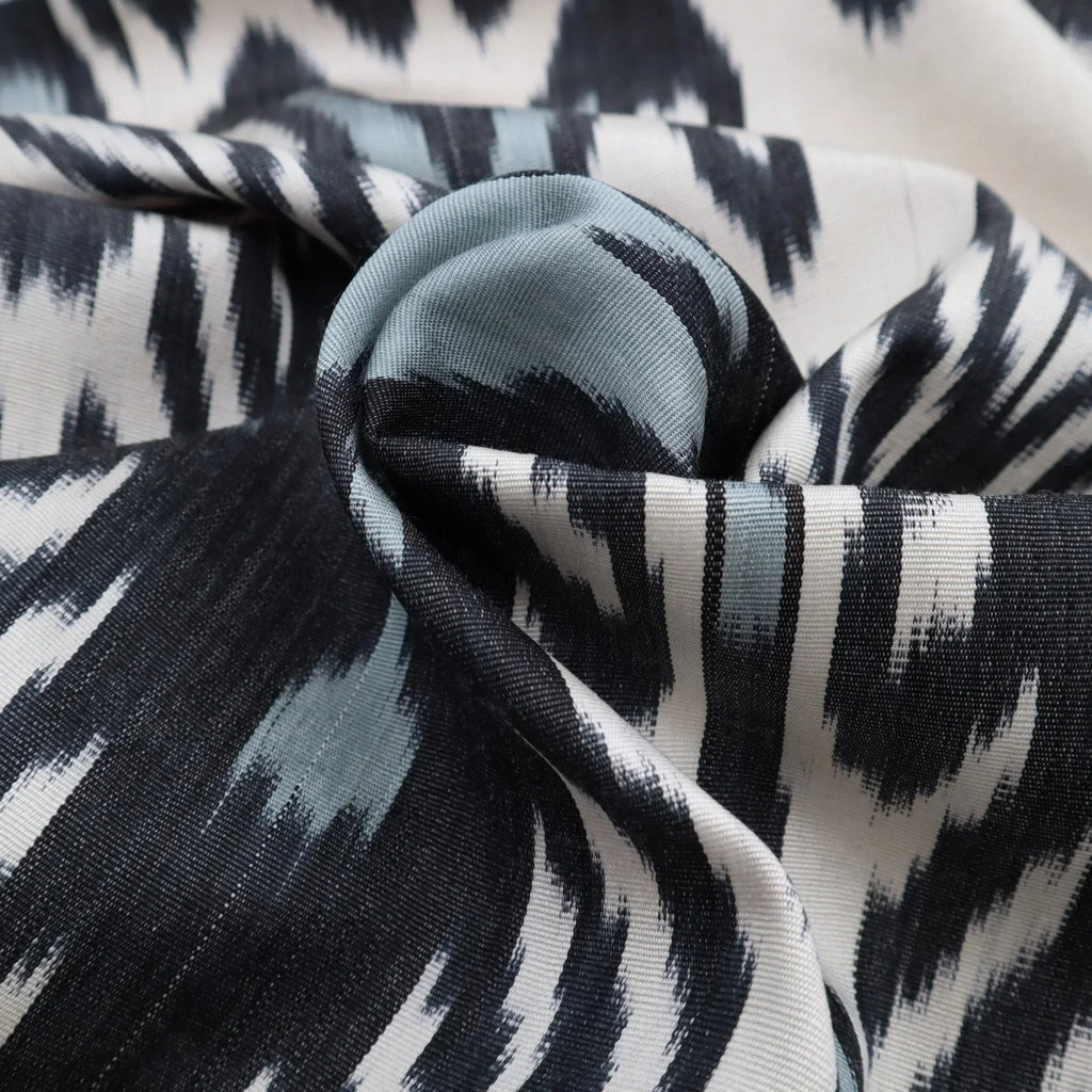 Canvello Handmade Silk Decorative Throw Pillow with Down Filled Insert Canvello