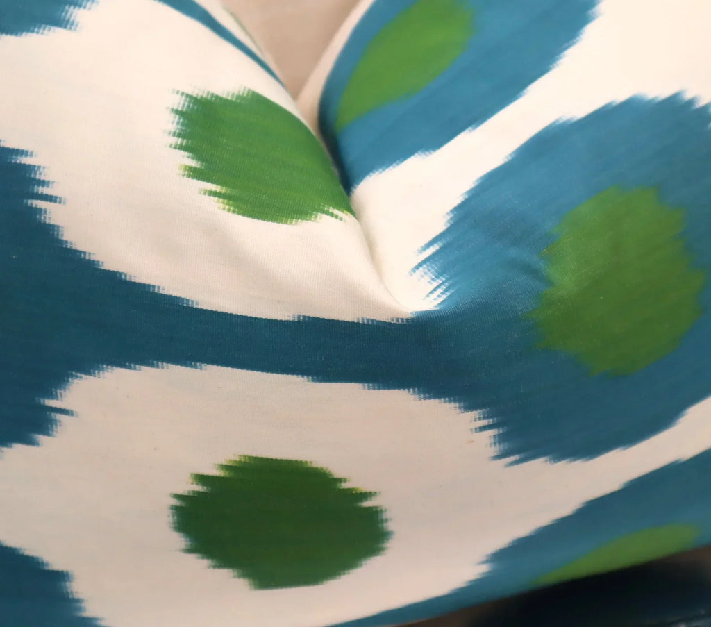 Canvello Handmade Silk Decorative Throw Pillow with Down Filled Insert Canvello