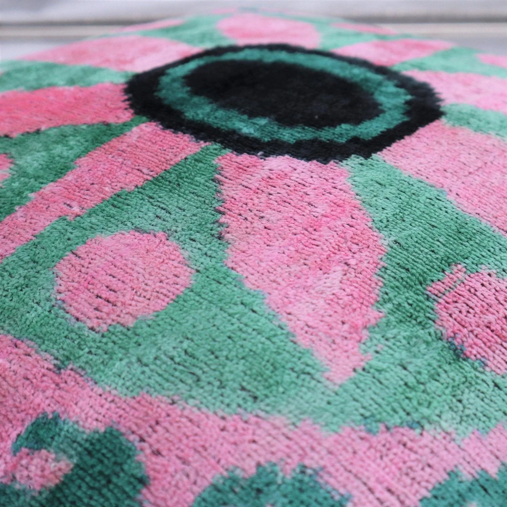 Canvello Handmade Velvet Green And Pink Pillow | 20 x 20 in (50 x 50 cm) Canvello