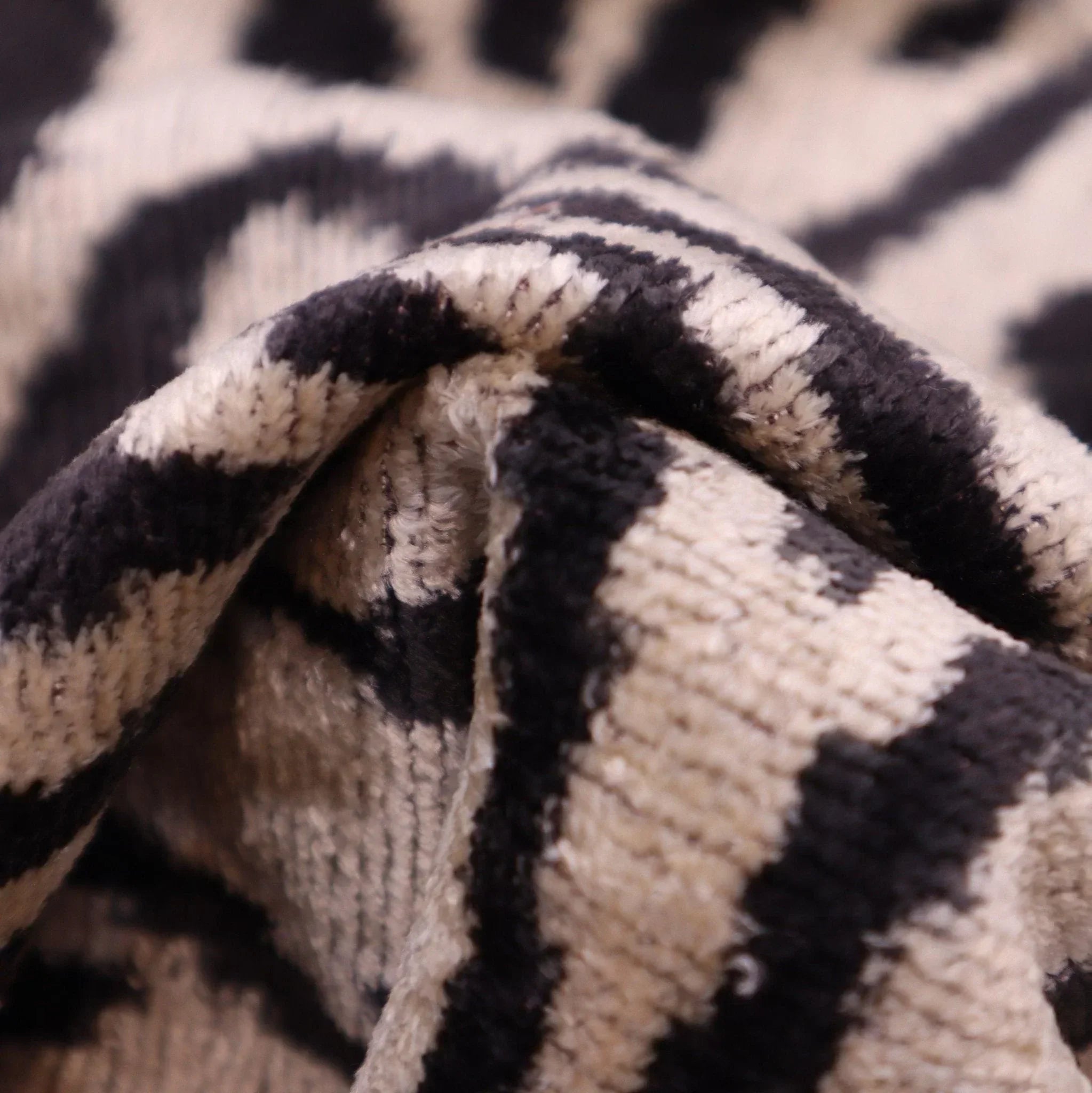 Canvello Luxury Black And Ivory Throw Pillows - 16x24 Canvello