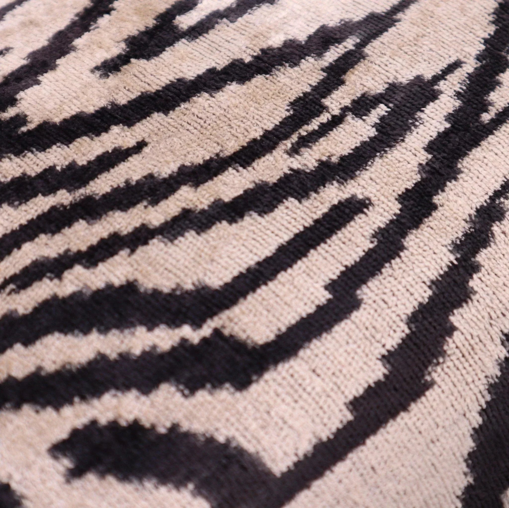 Canvello Luxury Black And Ivory Throw Pillows - 16x24 Canvello