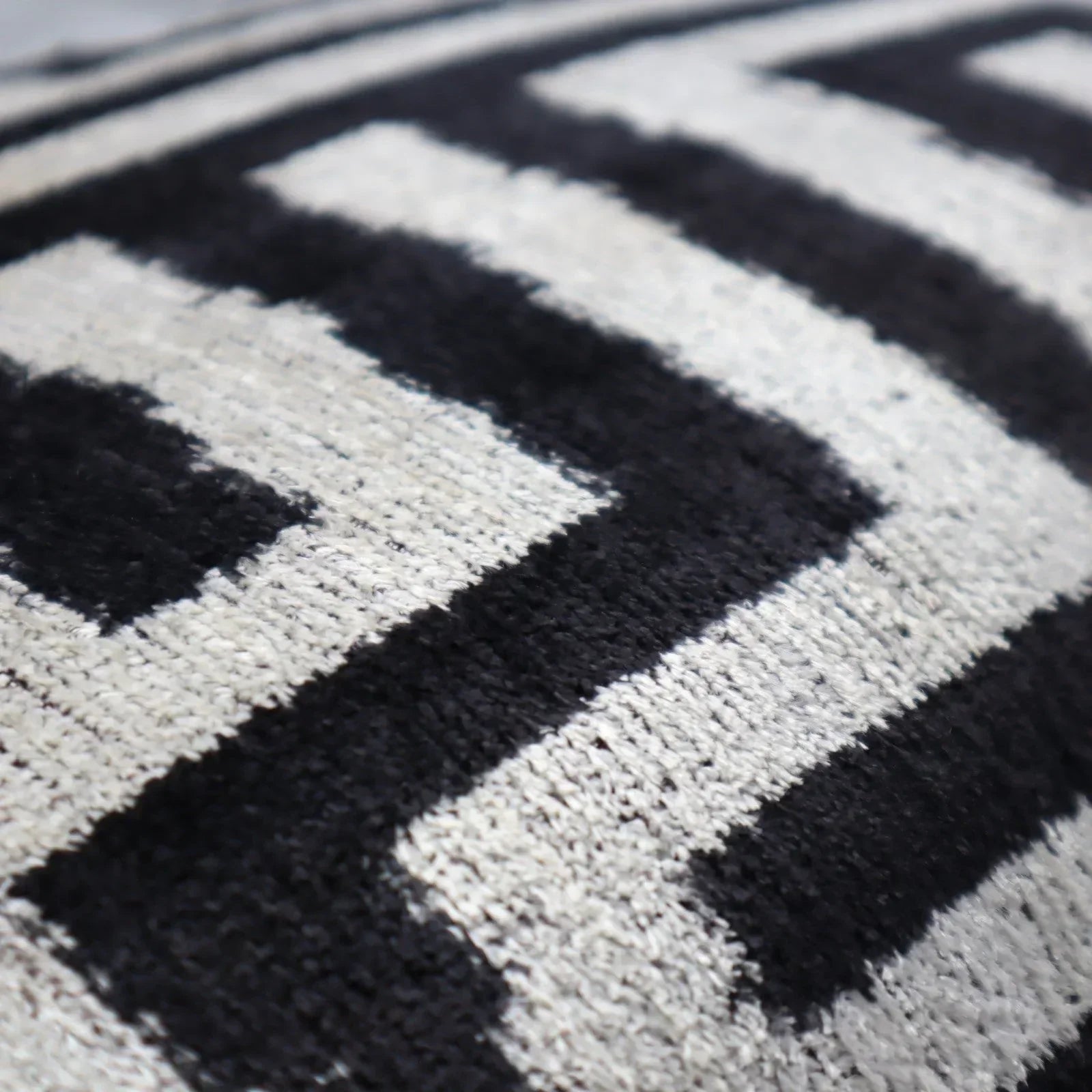 Canvello Luxury Decorative Black White Throw Pillow | 16 x 24 in (40 x 60 cm) Canvello