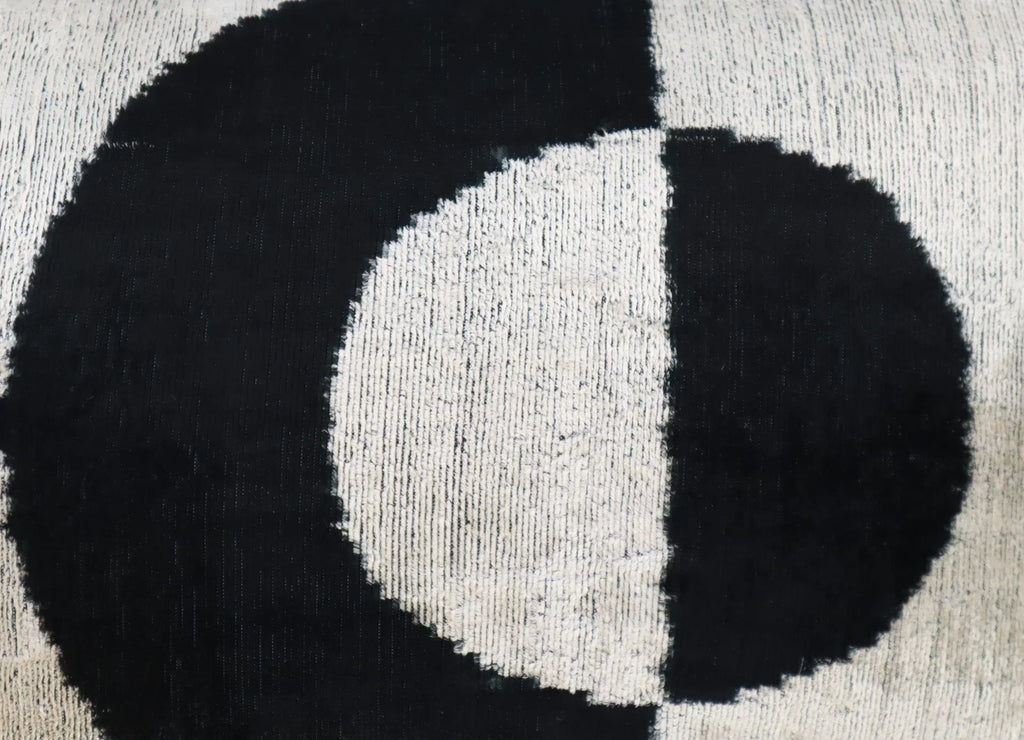 Canvello Luxury Decorative Black White Throw Pillow | 16 x 24 in (40 x 60 cm) Canvello
