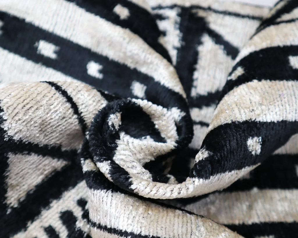 Canvello Luxury Decorative Black & White Throw Pillow | 16 x 24 in (40 x 60 cm) Canvello