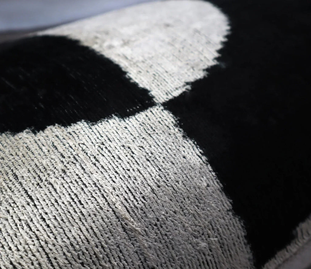 Canvello Luxury Decorative Black White Throw Pillow | 16 x 24 in (40 x 60 cm) Canvello