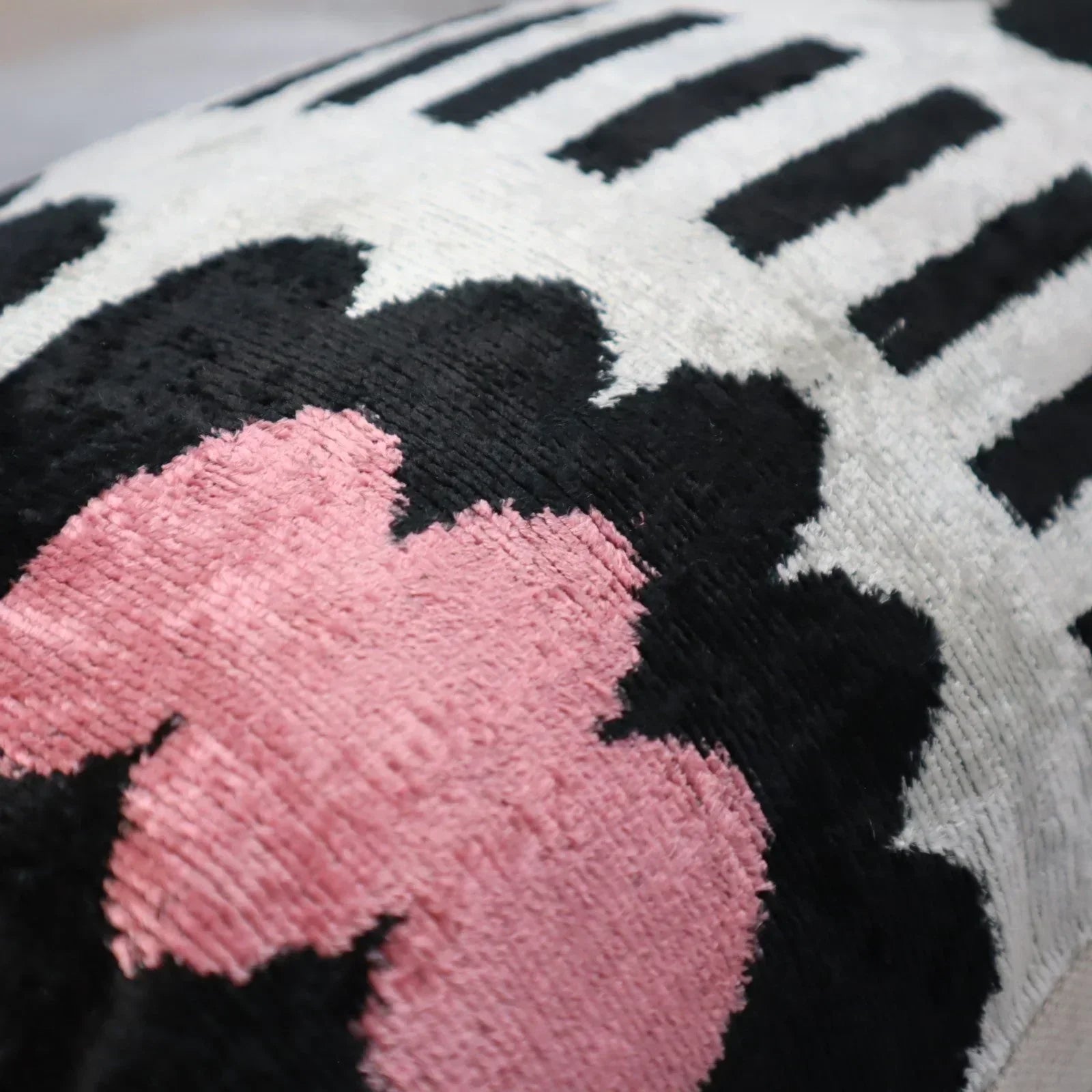 Canvello Luxury Decorative Pink Black White Throw Pillow | 16 x 24 in (40 x 60 cm) Canvello