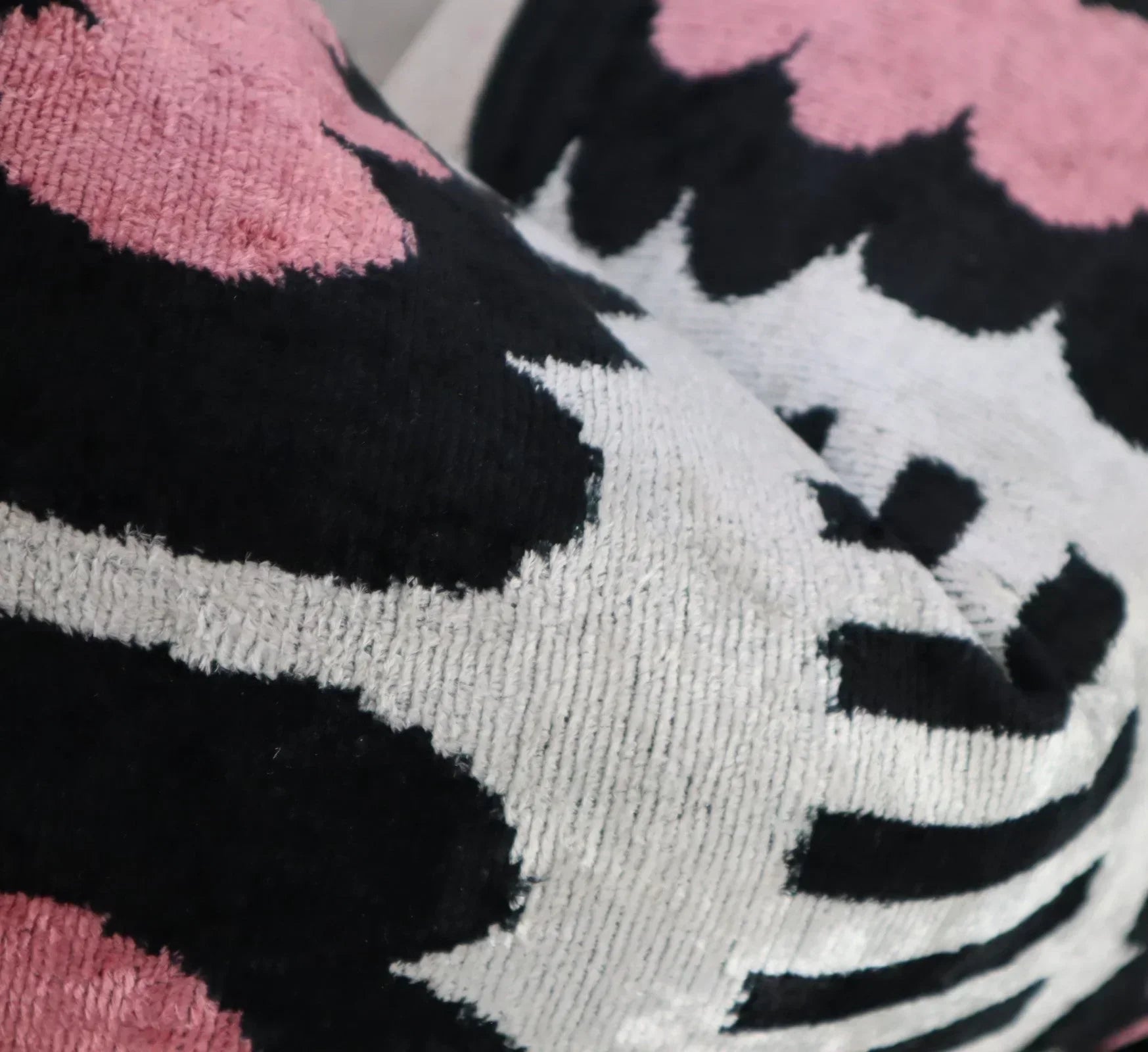 Canvello Luxury Decorative Pink Black White Throw Pillow | 16 x 24 in (40 x 60 cm) Canvello