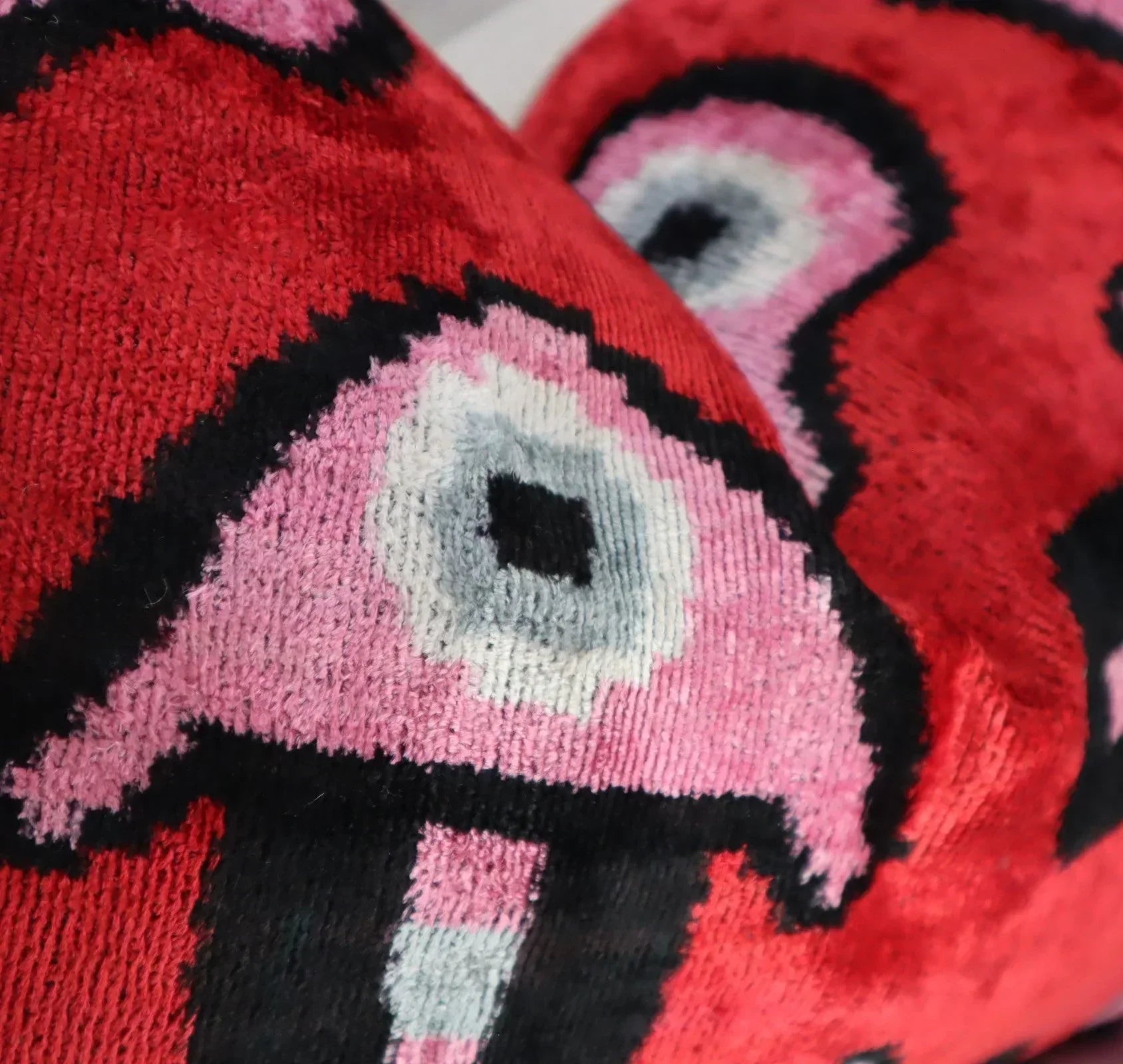 Canvello Luxury Decorative Red Pink Black Throw Pillow | 16 x 24 in (40 x 60 cm) Canvello