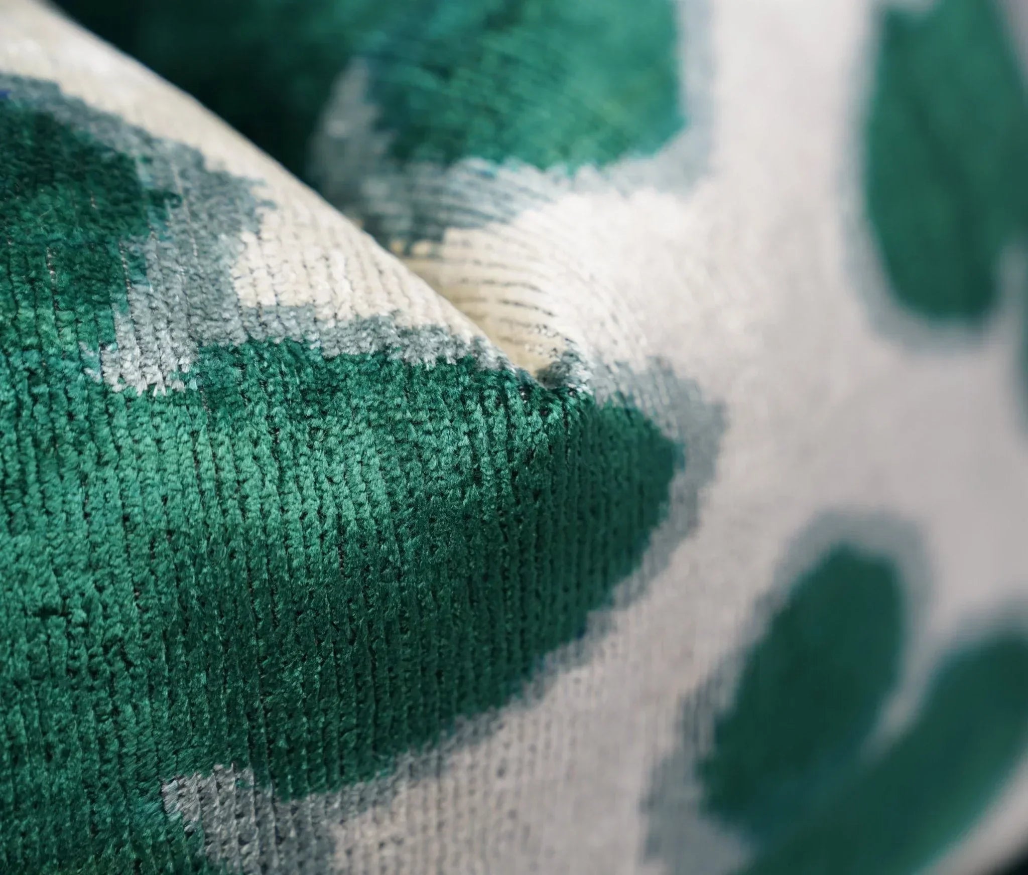 Canvello Luxury Leaf Green Carbon Grey Pillow for Couch | 16 x 24 in (40 x 60 cm) Canvello