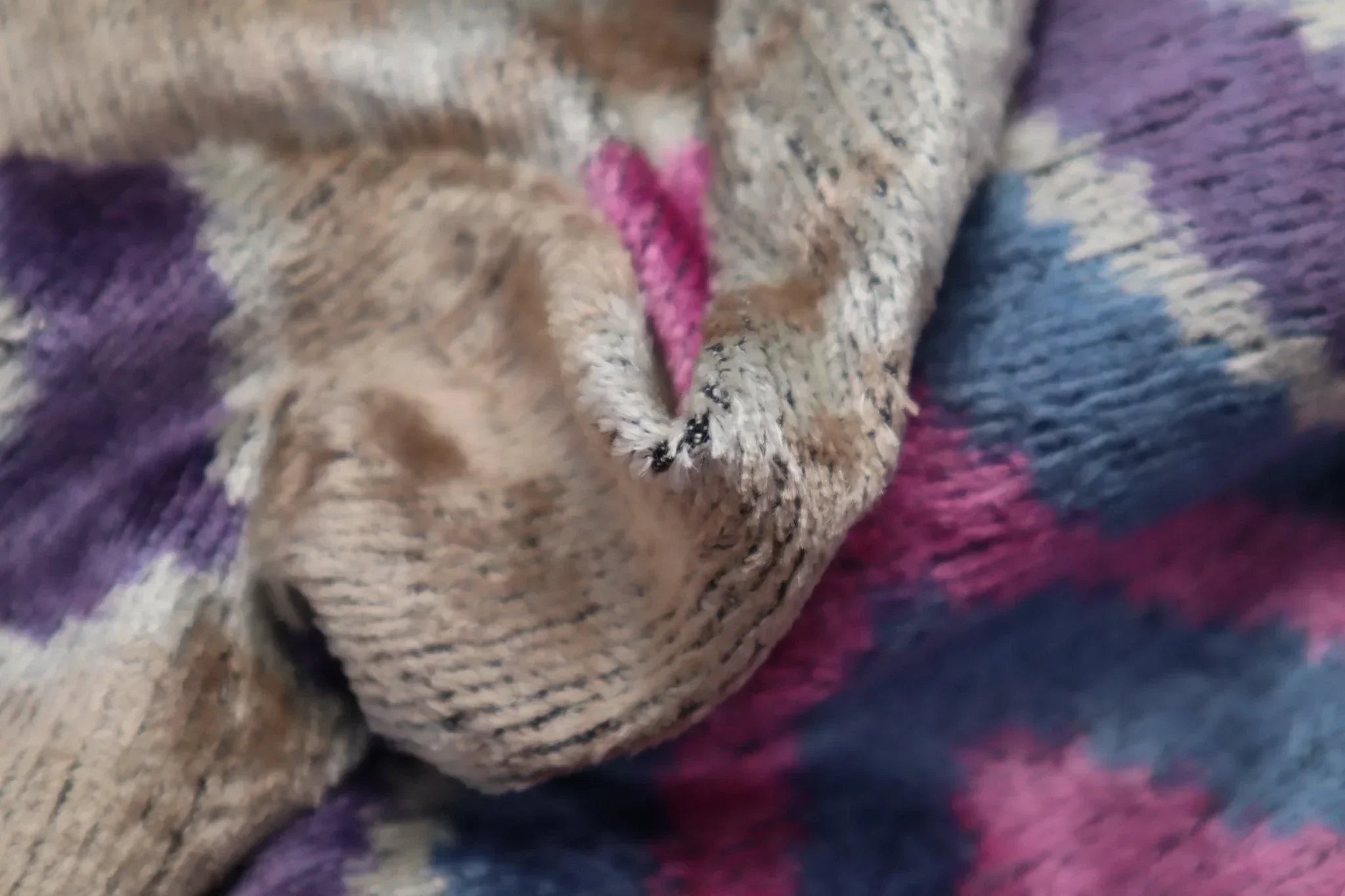 Canvello Luxury Pink Purple Beige Pillow for Couch | X in (40 X Cm), close-up view - House Of Avana
