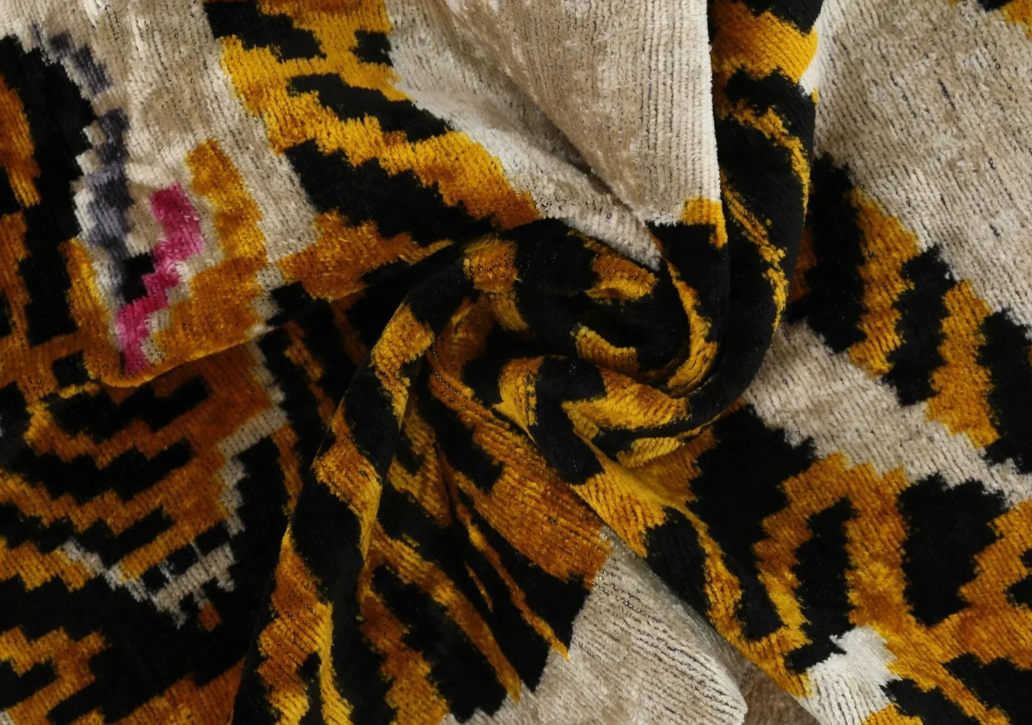Canvello Luxury Velvet Lumbar Pillow,Tiger Design in Golden, Black, High-Quality 16x24 in Decorative Accent for Sofas, Couches, and Interior Design Canvello
