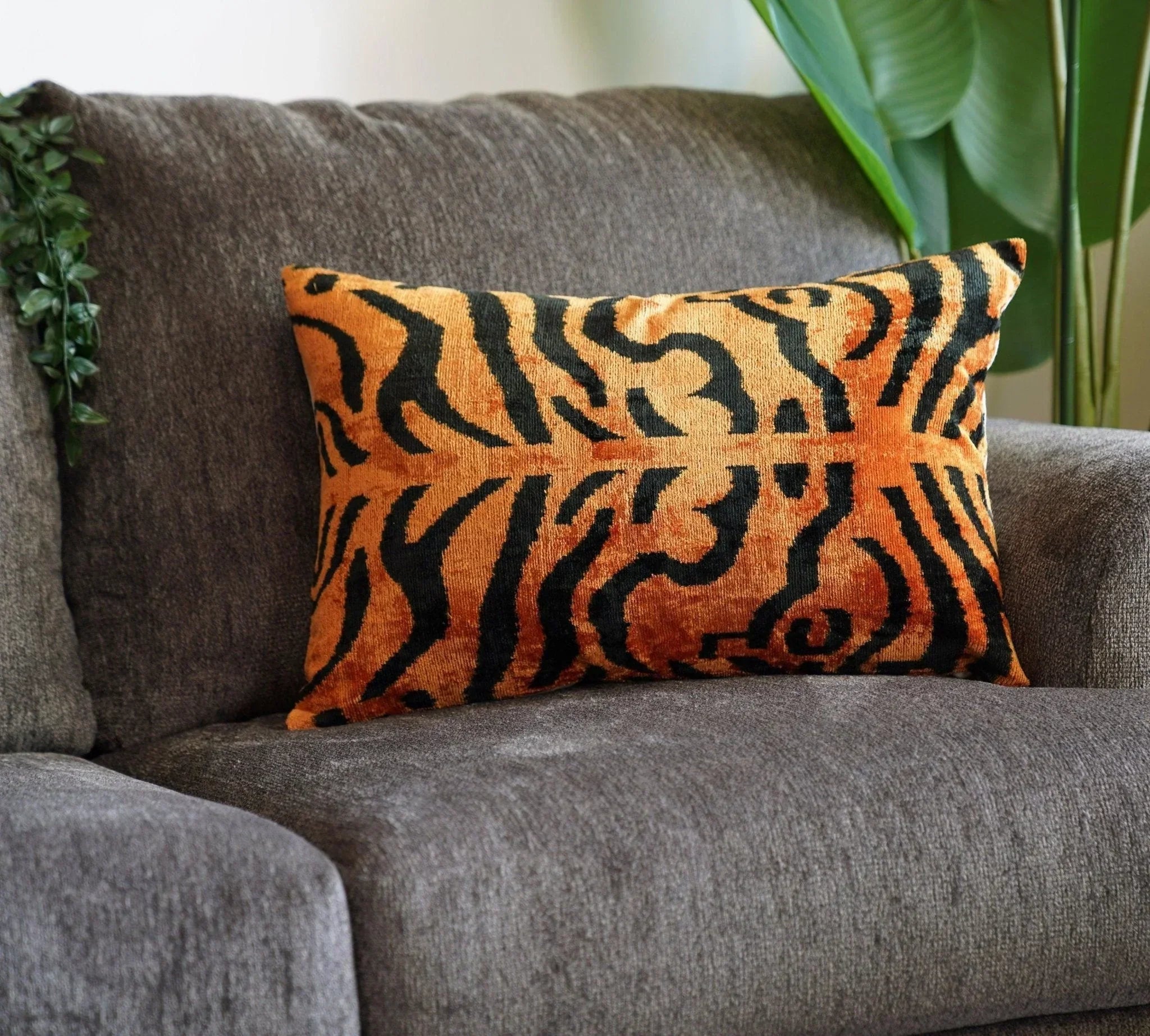 Canvello Tiger-Print Decorative Throw Pillows Sets | 16x24 in | Set of 3 Canvello