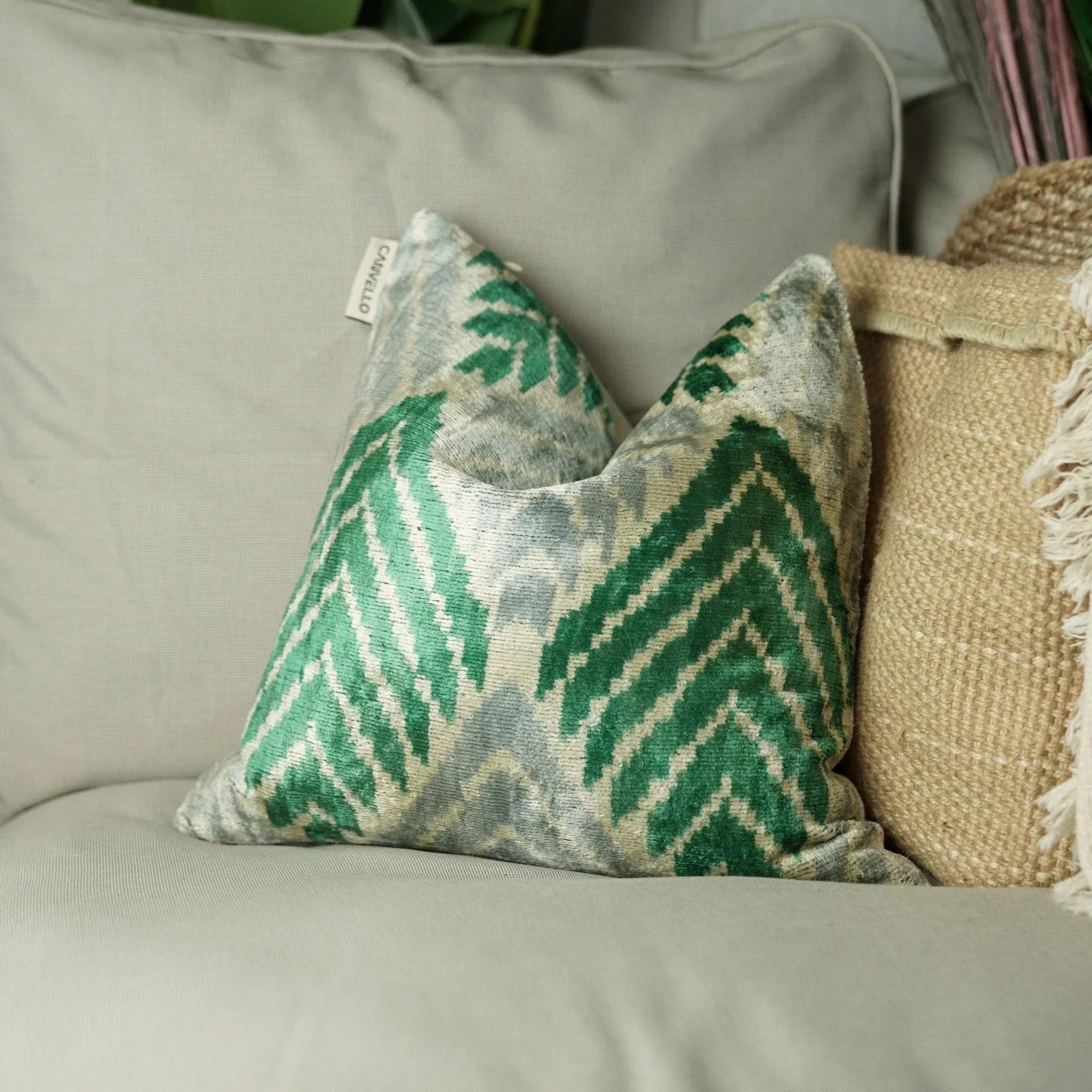 Canvello Unique Green Pillows + Down Insert 16"x16" Canvello