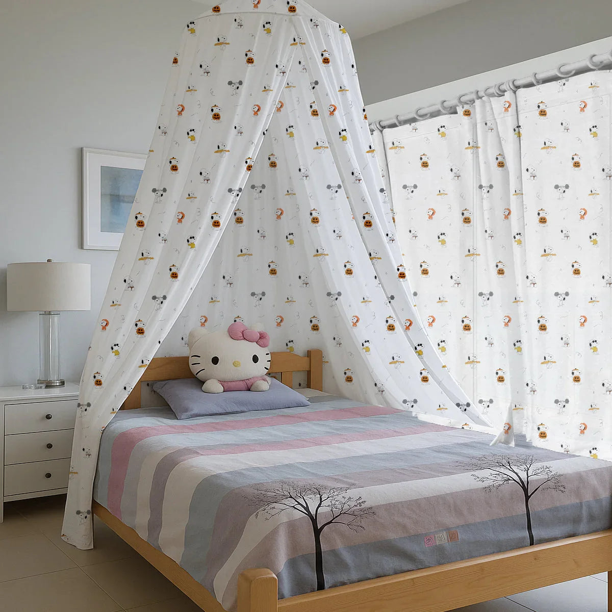 Cartoon Snoopy Printed Canopy PushpLinen