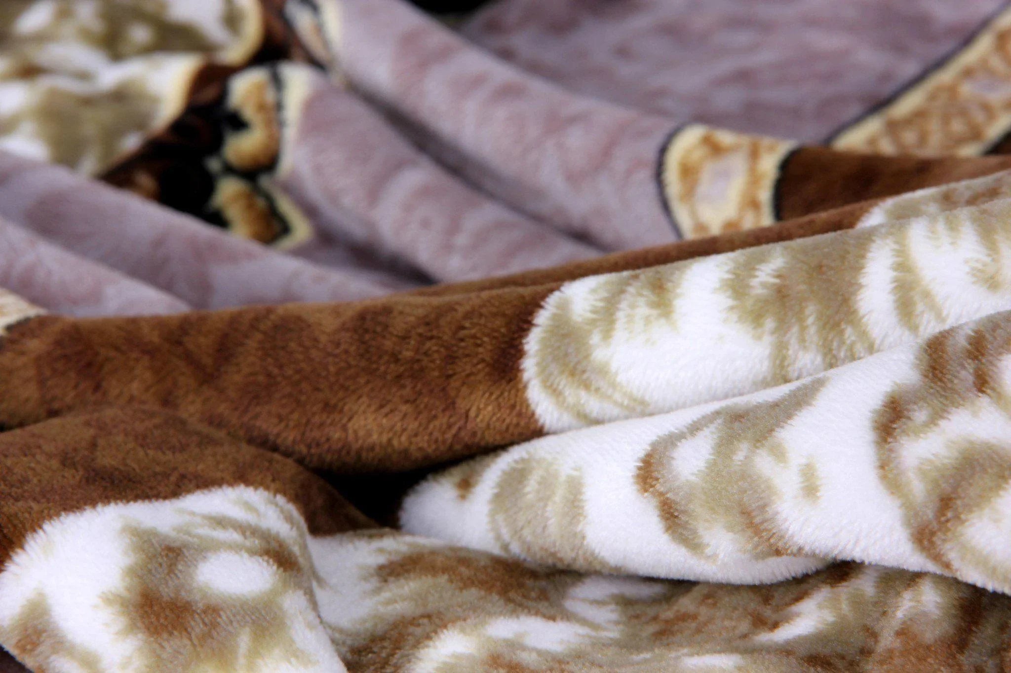 DaDa Bedding Elegant Twilight Lavender Brown Floral Flannel Mink Fleece Throw Blanket (XY9879) DaDalogy Bedding Collection