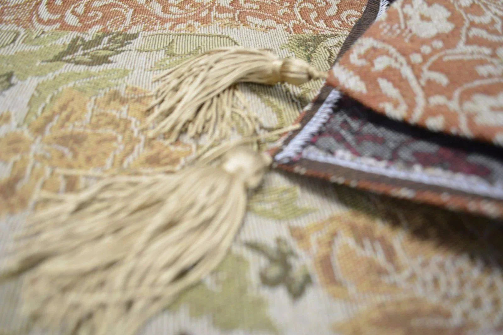 DaDa Bedding Floral Nature Garden Beige Orange Spices Tapestry Table Runner (10072) DaDalogy Bedding Collection