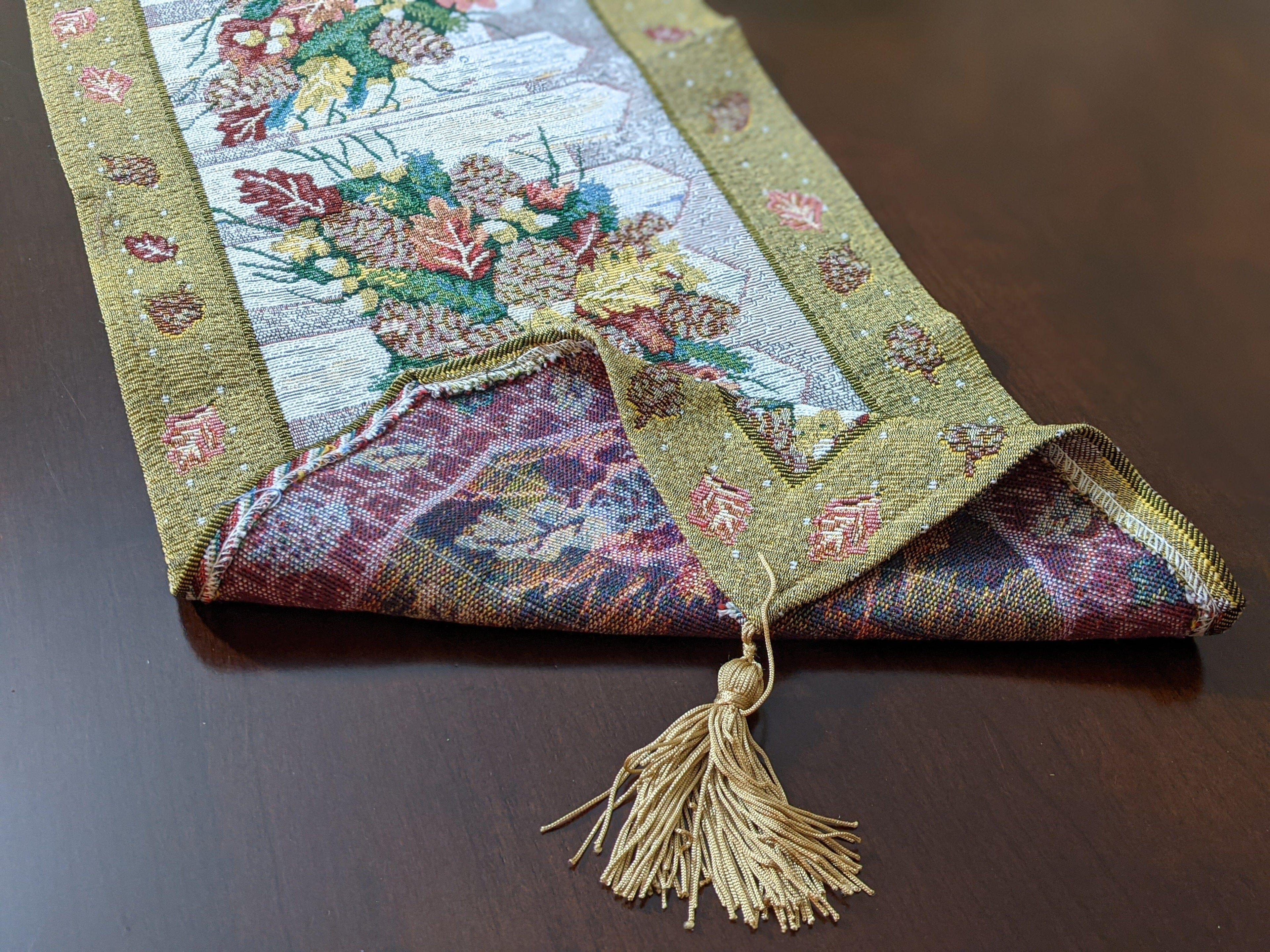 DaDa Bedding Rustic Floral Bouquet Lights Holiday Tapestry Dining Table Runner (6068) DaDalogy Bedding Collection