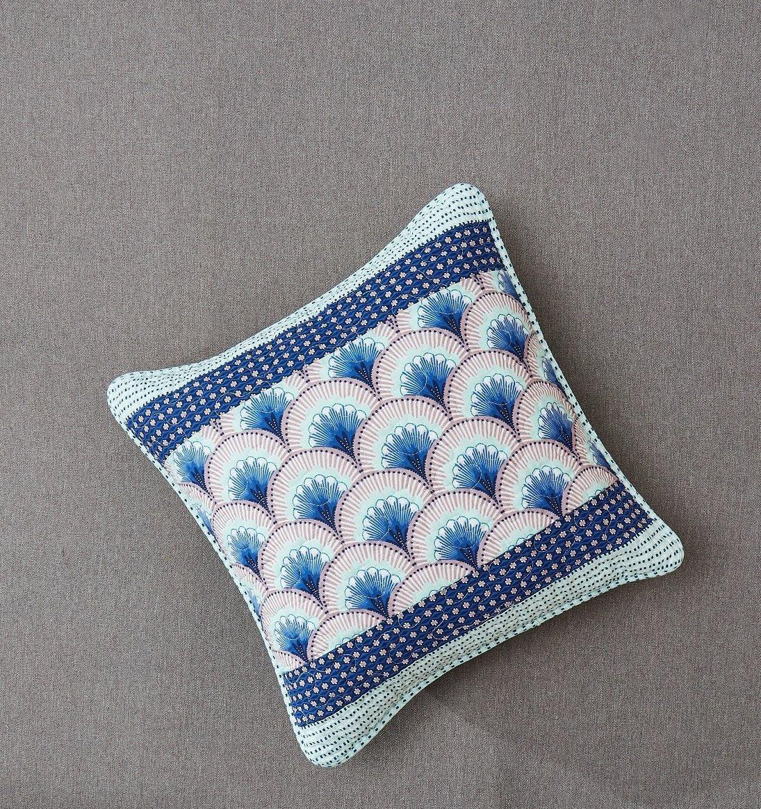 DaDa Bedding Set of 2-Pieces Mediterranean Fans Waves Minty Blue Throw Pillow Covers, 18" x 18" (JHW884) DaDalogy Bedding Collection