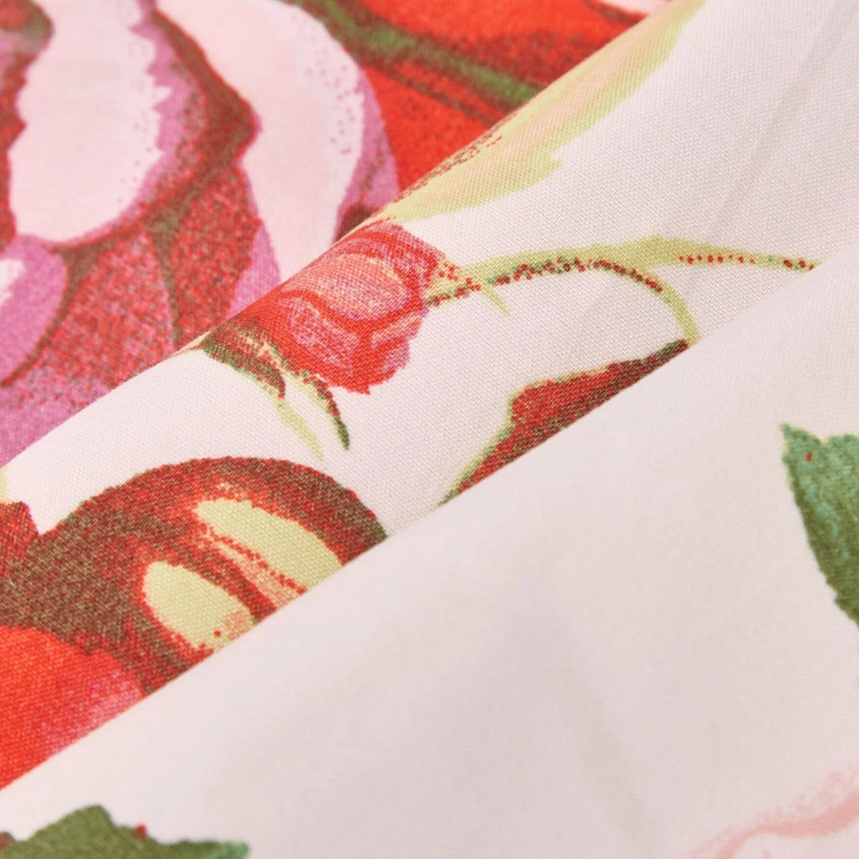 DaDa Bedding Set of 4-Pieces Romantic Roses Pink Floral Dining Table Napkins 18" x 18" (879) DaDalogy Bedding Collection
