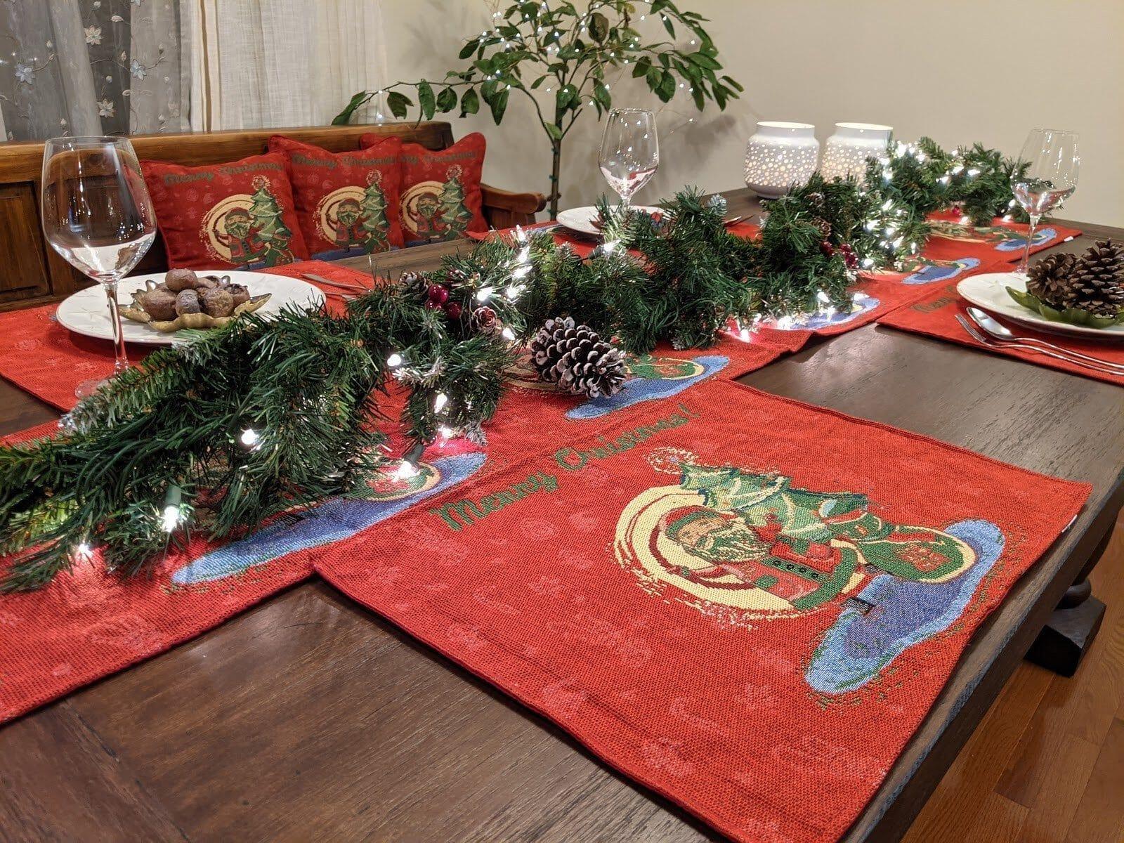 DaDa Bedding Set of 8 Pieces Red Santa Claus Holiday Table Tapestry - 4 Placemats, 2 Table Runners, 2 Throw Pillow Covers (17615) DaDalogy Bedding Collection