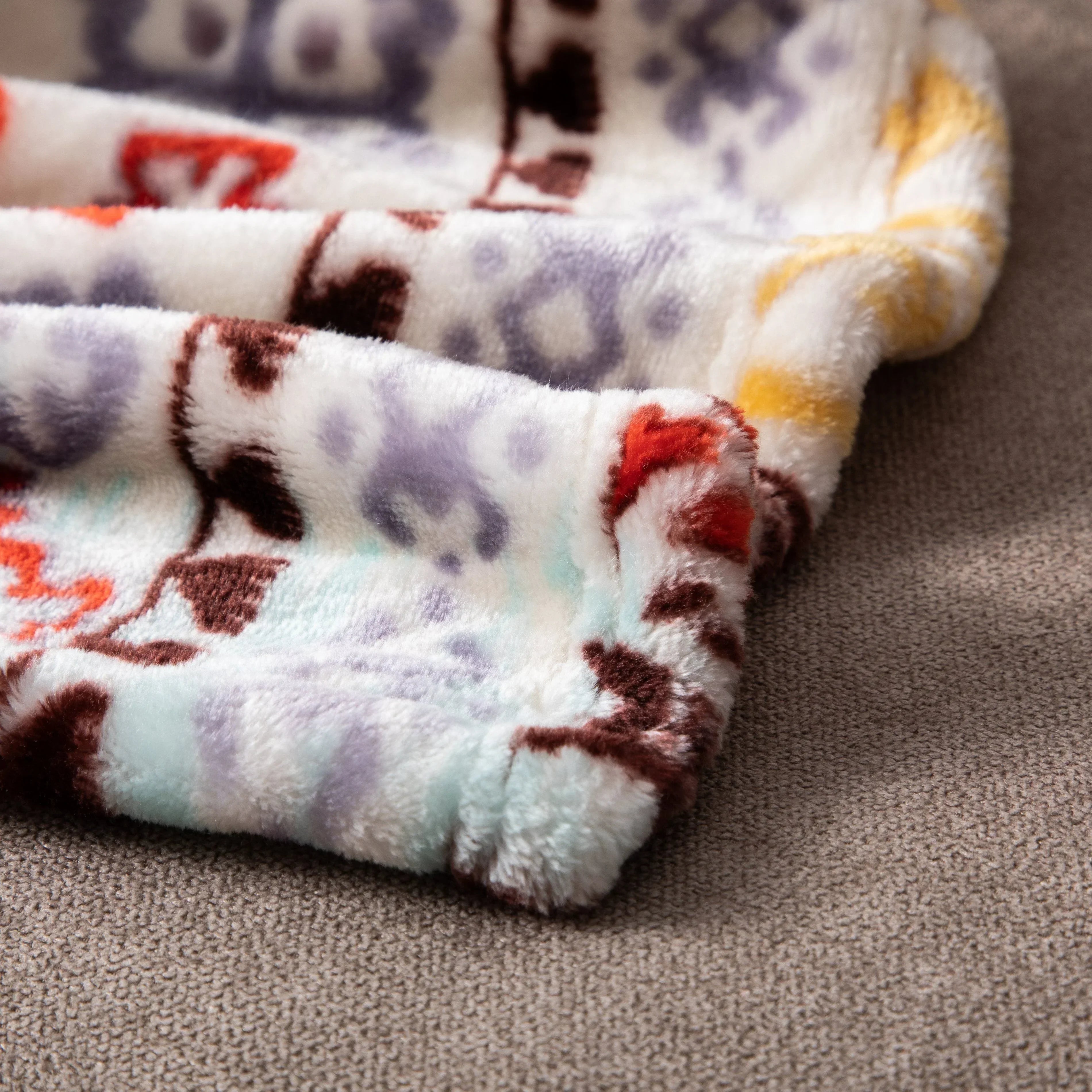 DaDa Bedding Southwestern Havana Geometric Soft Plush Fleece Flannel Throw Blanket (XY1012) DaDalogy Bedding Collection