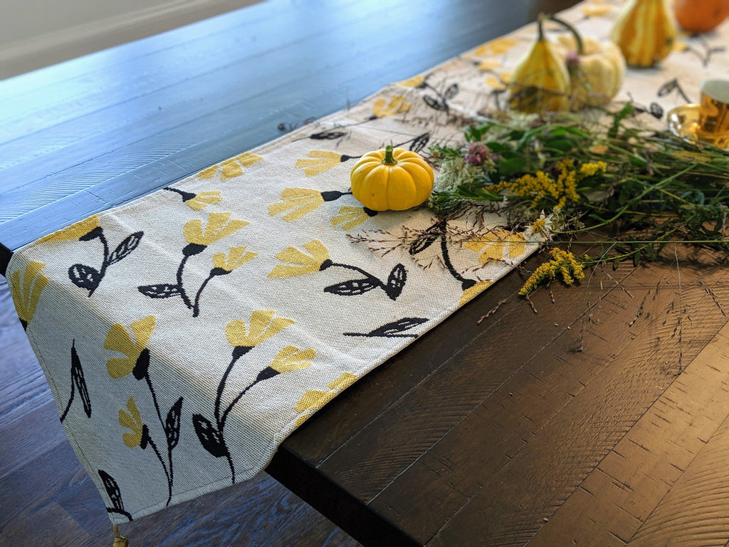 DaDa Bedding Yellow Fleur Floral Garden Woven Tapestry Dining Table Runner (18112) DaDalogy Bedding Collection