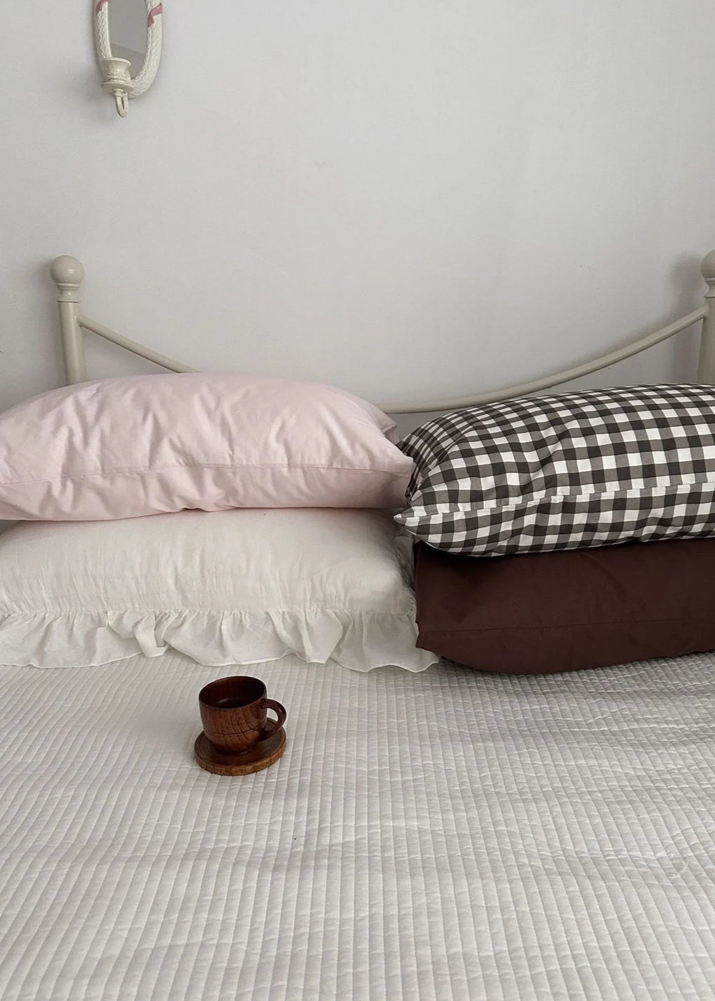 Ella Pure Cotton Pillowcases / Brown Ever Lasting