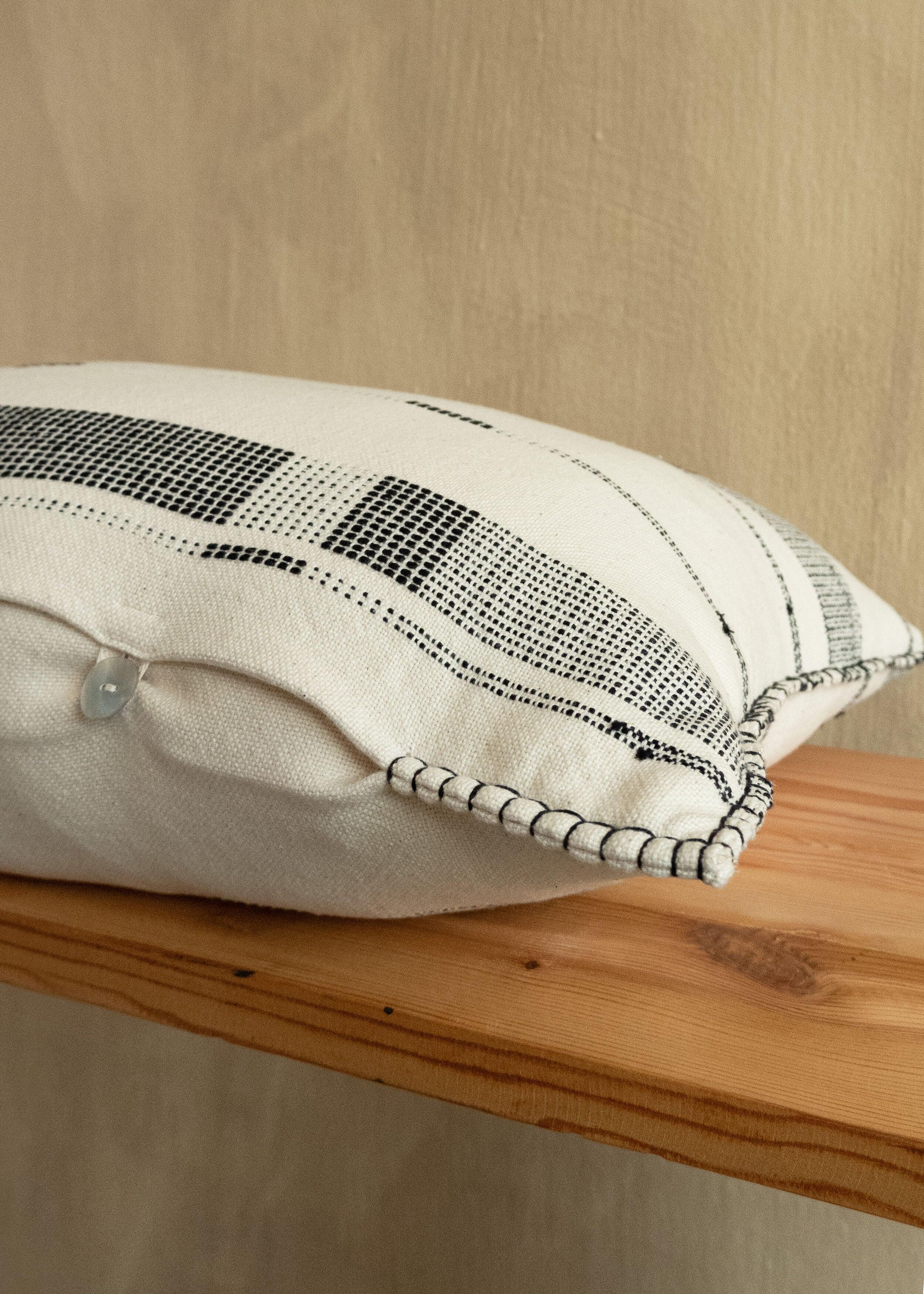 Fulcrum Onyx Oversized Cotton Lumbar Pillow - House Of Avana