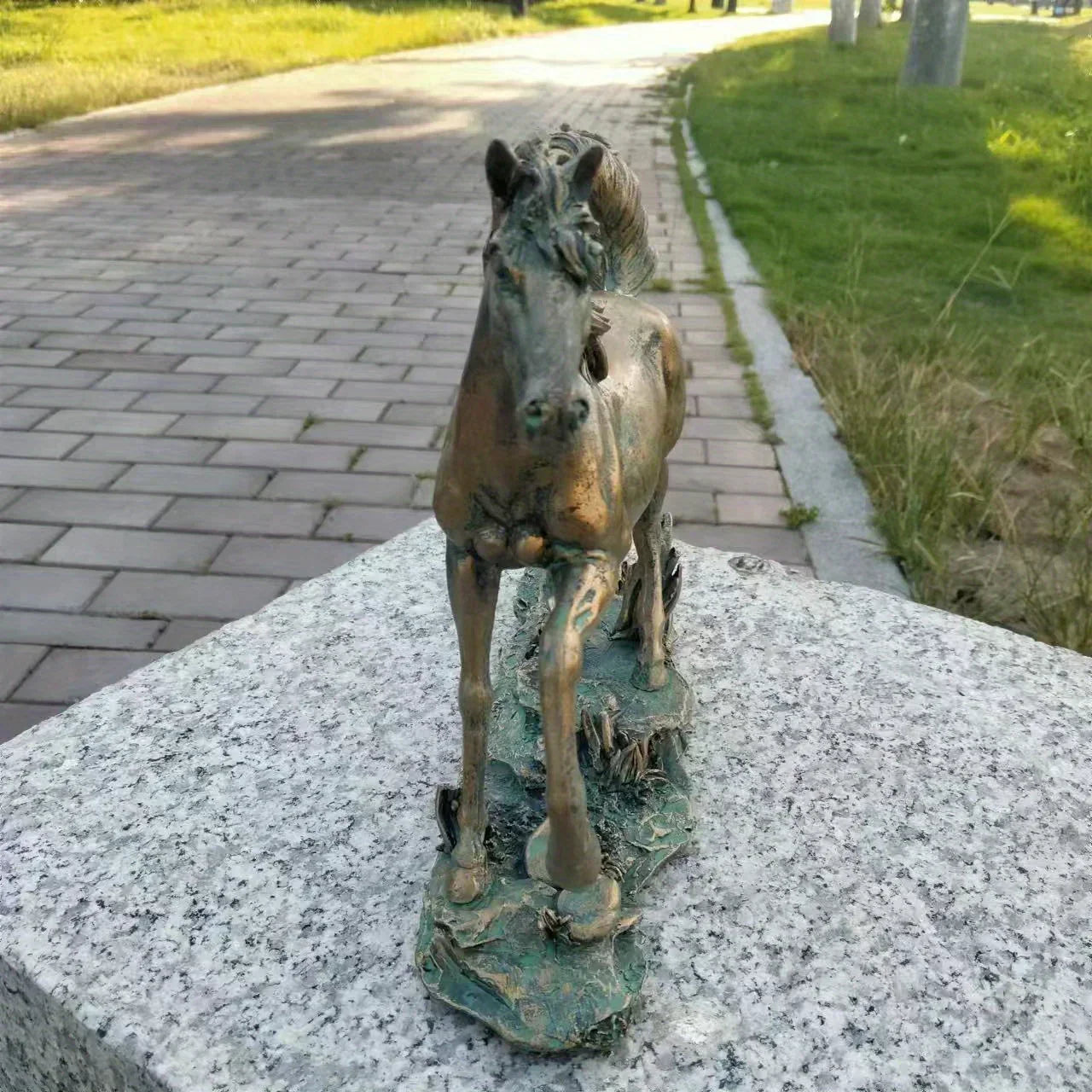 Galloping Horse: A symbol of strength and freedom, featuring a unique resin sculpture design. Suitable for display in indoor cabinets or as room table decor, it also enhances the ambiance when placed outdoors on garden lawns, House Of Avana