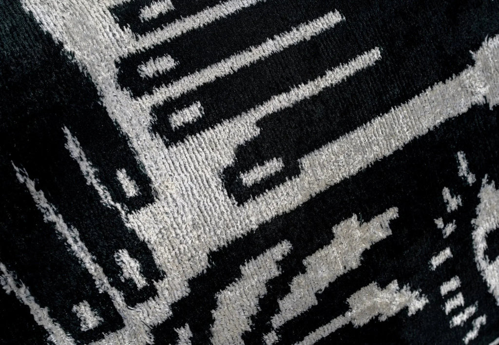 Handmade Velvet Throw Pillow with Black and White Abstract Eye Design - High-quality 20x20 Inch... - House Of Avana