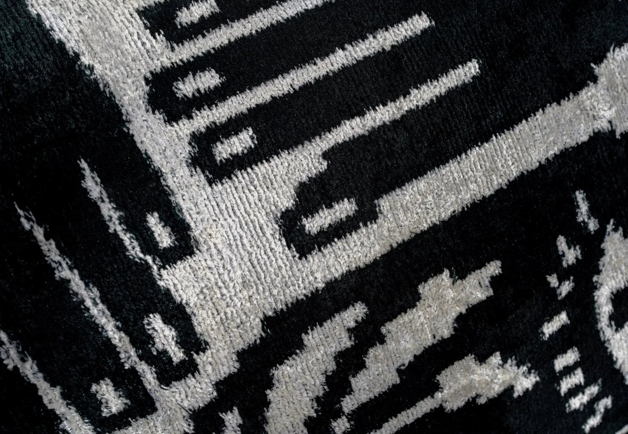 Handmade Velvet Throw Pillow with Black and White Abstract Eye Design - High-quality 20x20 Inch... - House Of Avana