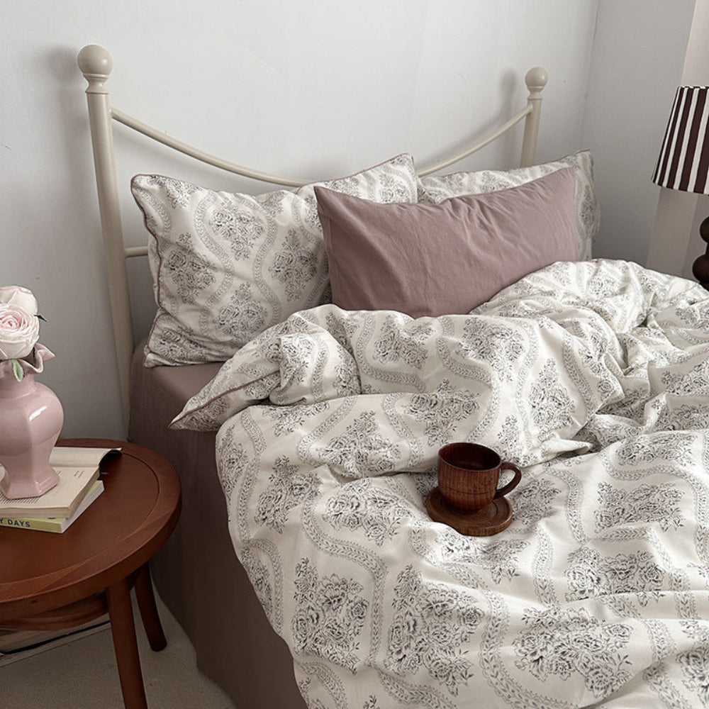 Hannah Vintage Floral Braids Cotton Bedding Set / White Ever Lasting