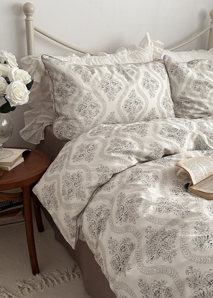 Hannah Vintage Floral Braids Cotton Bedding Set / White Ever Lasting