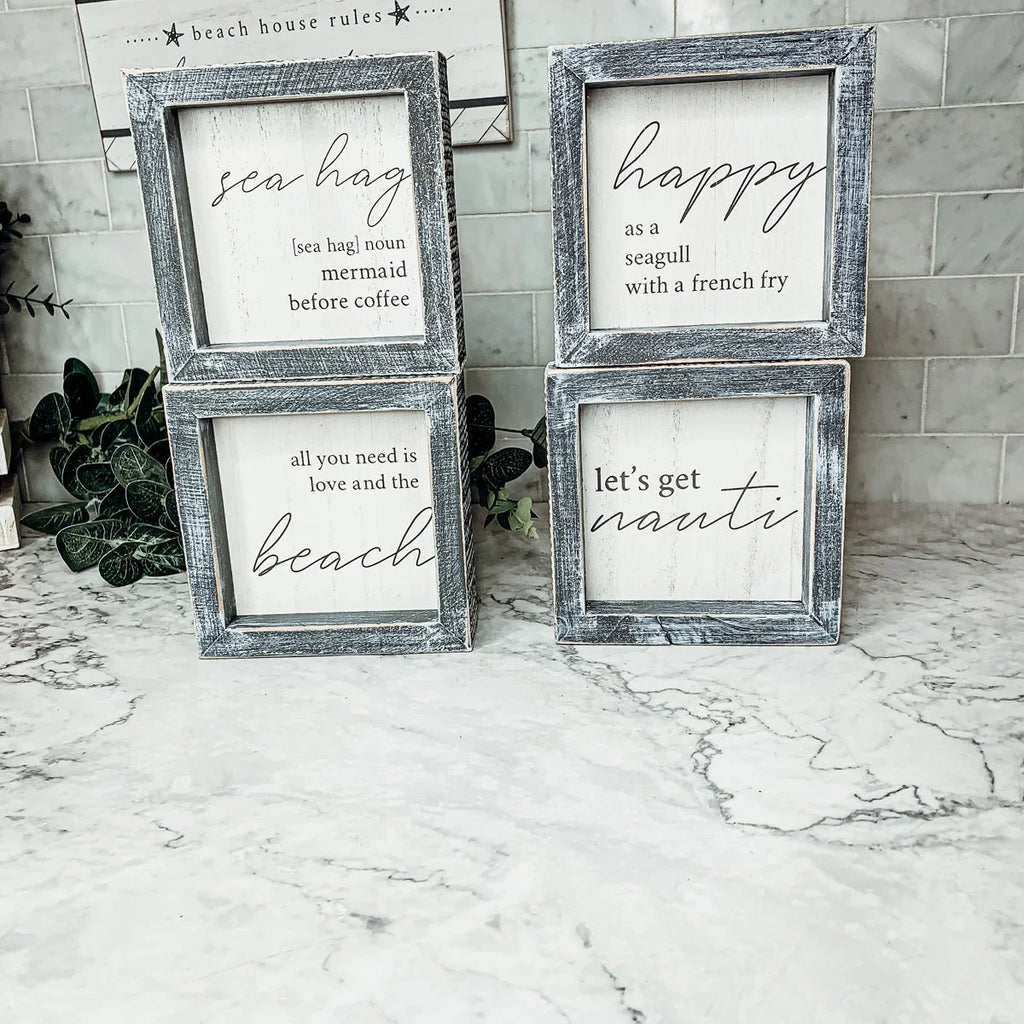 Love & Beach Sign Gia Roma