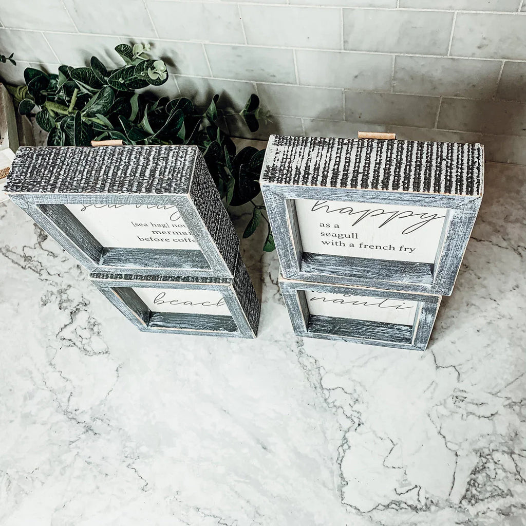 Love & Beach Sign Gia Roma