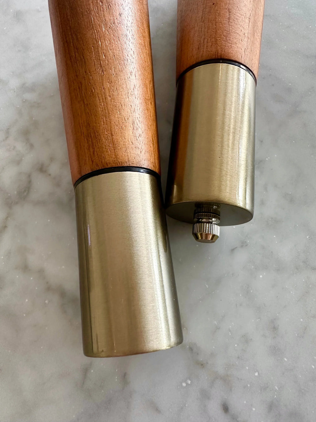 Acacia Wood Salt & Pepper Grinders Busa Designs
