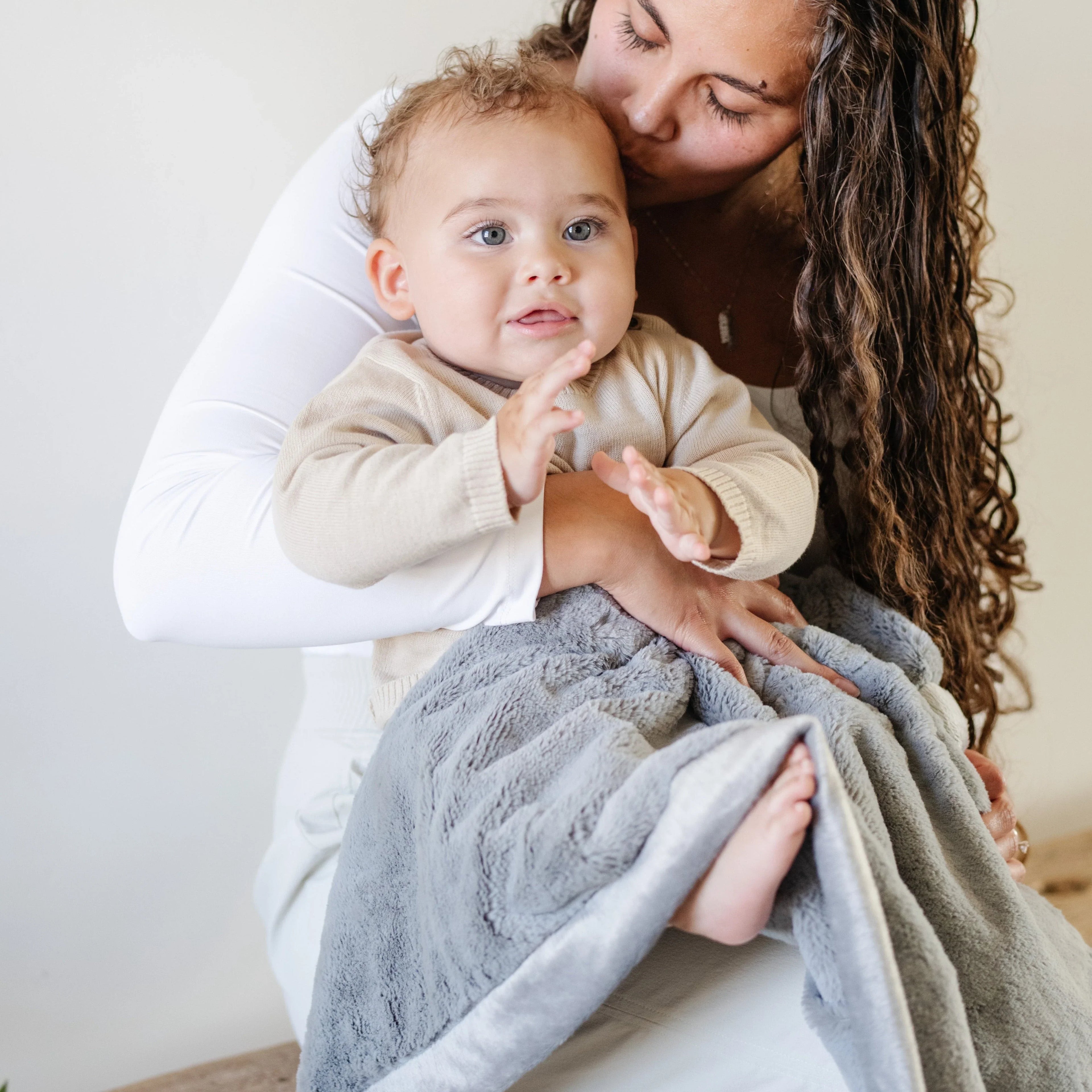 Lush Receiving Blankets, alternate view - House Of Avana