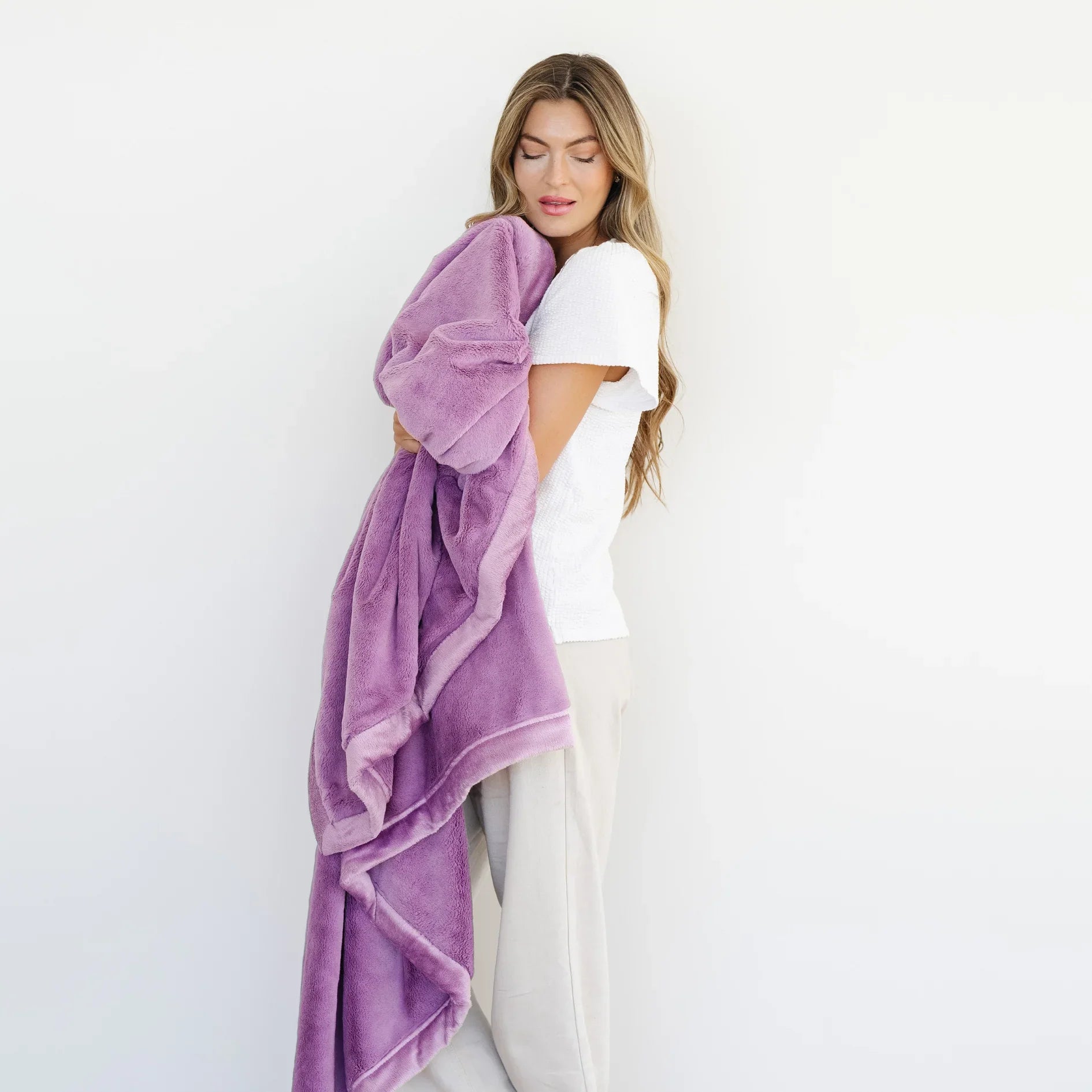 LUSH XL BLANKETS