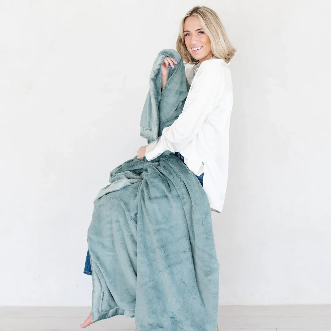 LUSH XL BLANKETS