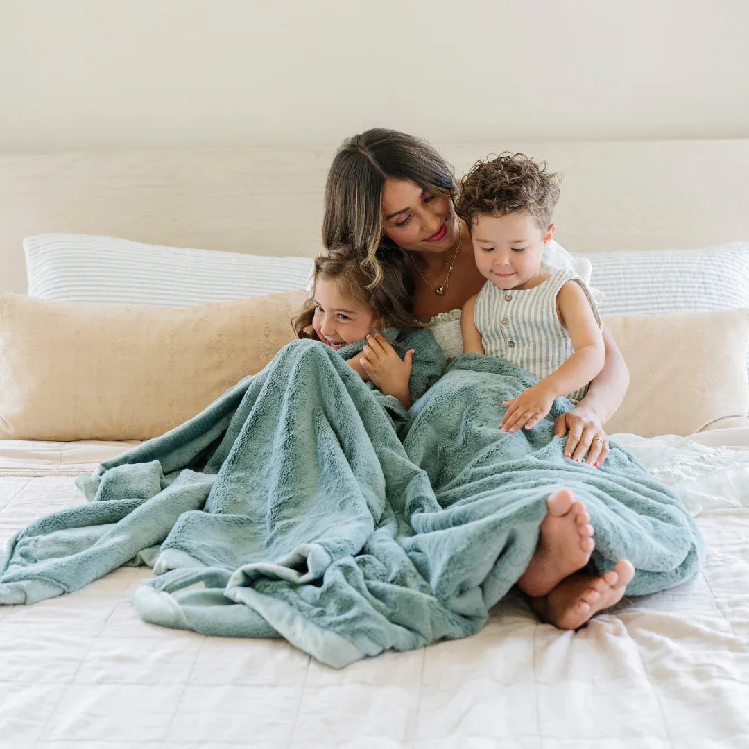 LUSH XL BLANKETS
