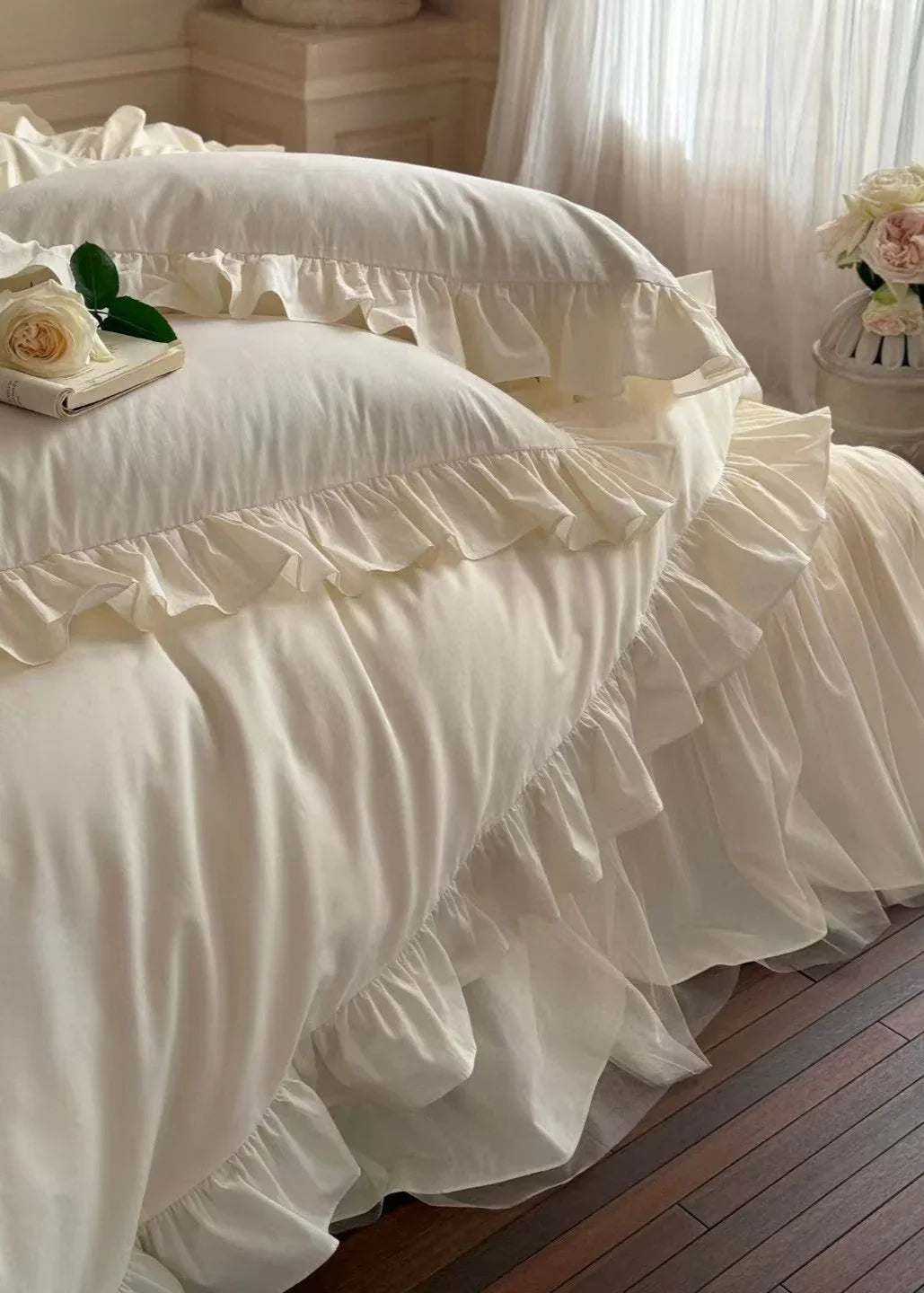 Lacey Lace Ruffle Washed Cotton Bedding Set / Blue Ever Lasting