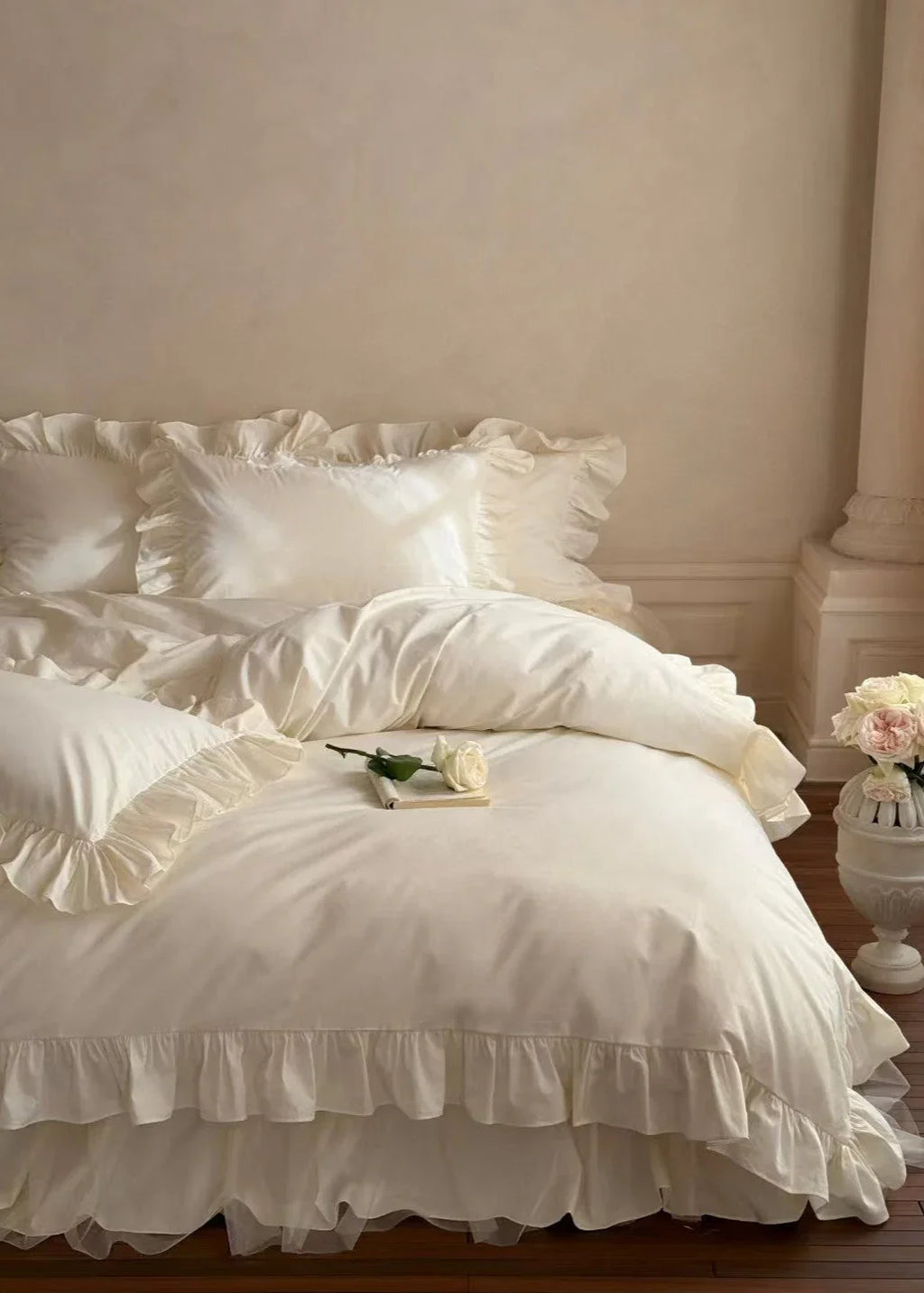 Lacey Lace Ruffle Washed Cotton Bedding Set / Blue Ever Lasting