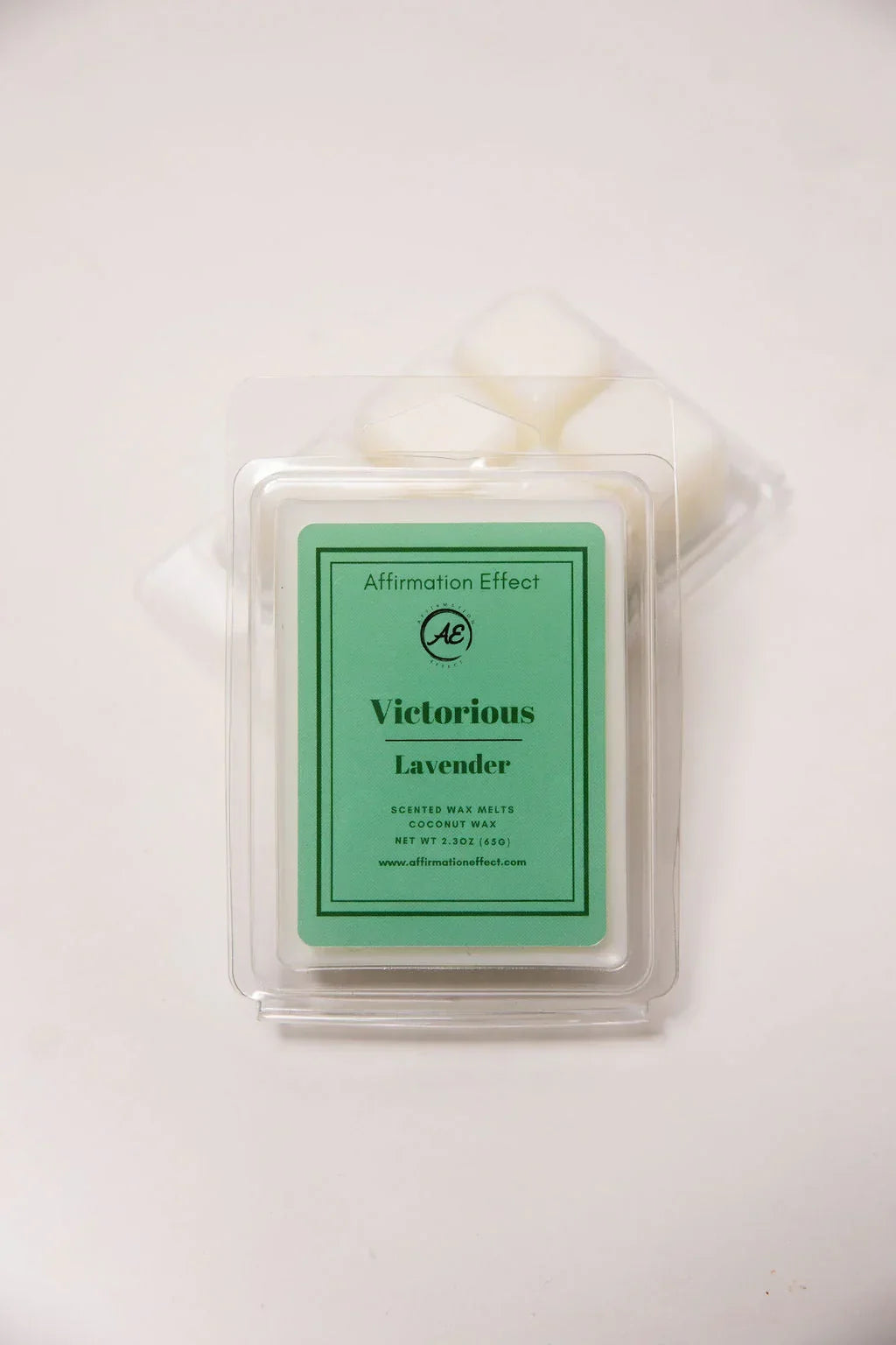 Lavender "victorious" Affirmation Candle - 17.5 Oz, detail shot - House Of Avana