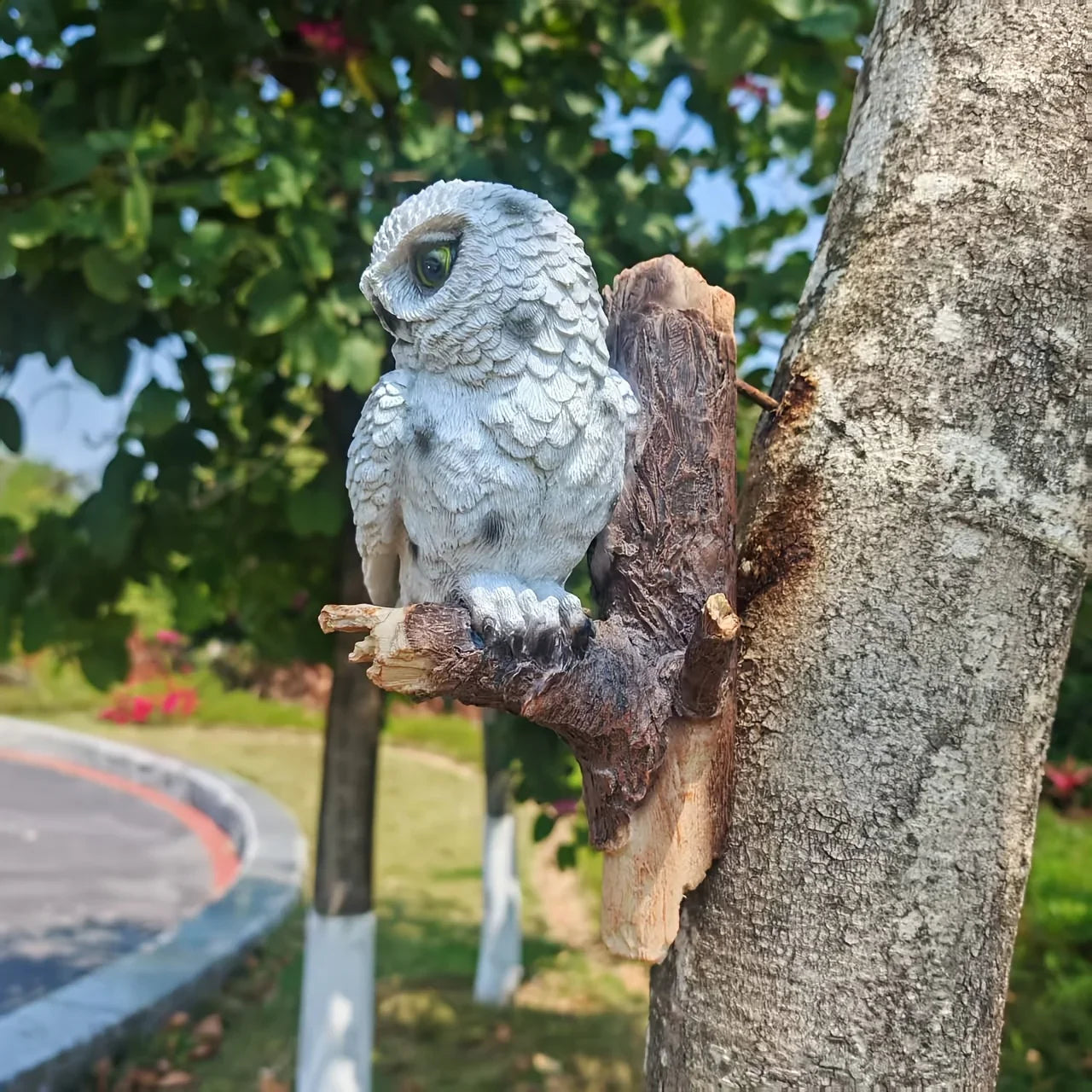 Lifelike Owl Statue Wall Decor, Easy Install on Trees & Walls, Realistic Animal Theme for Home & Garden, Perfect Gift for Bird Lovers, House Accent, Birthdays, Mother'S Day, Father'S Day, Thanksgiving, Valentines-day, Bird De House Of Avana