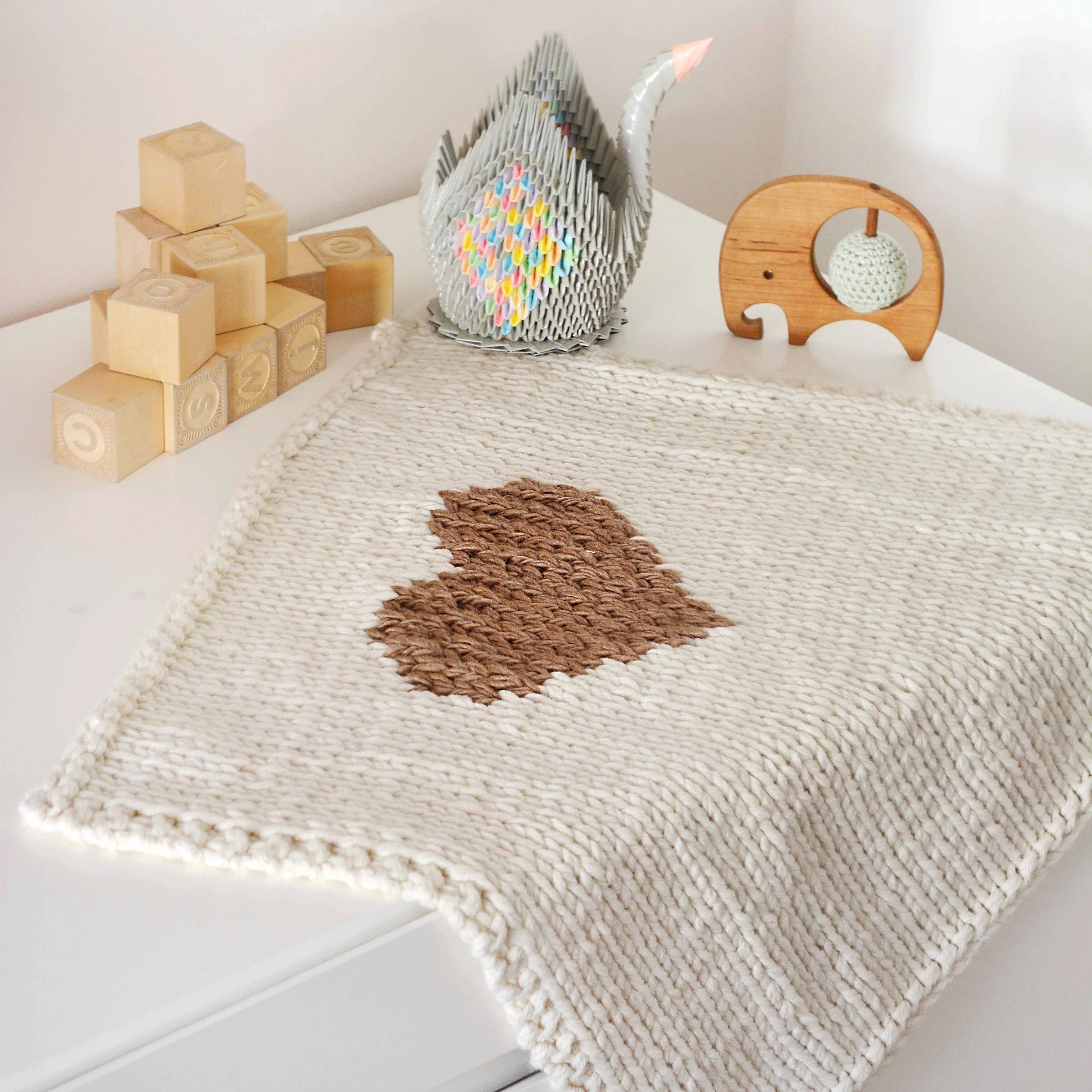 Mini Heart Blanket Kanju Interiors