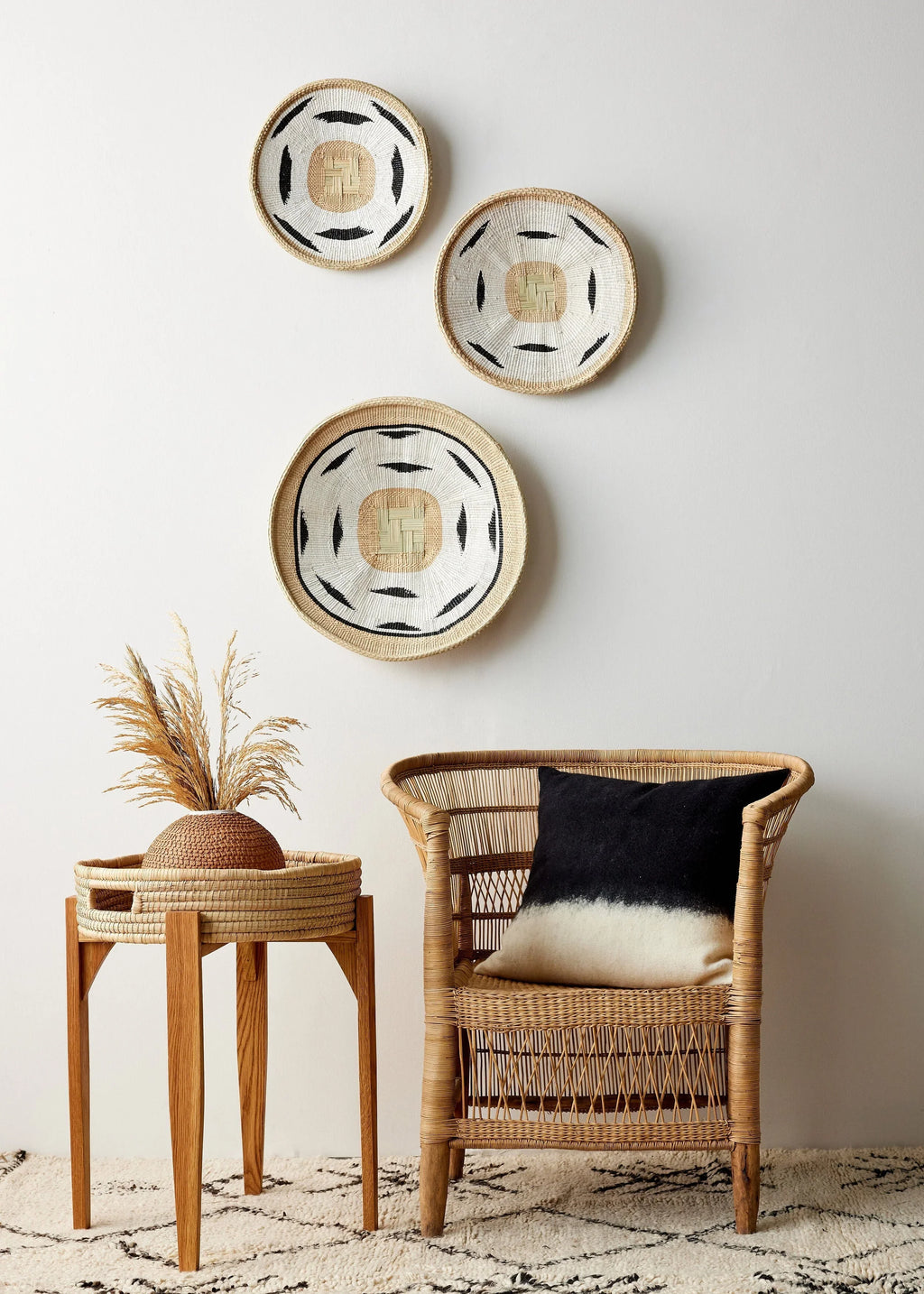 Nolyia White Flat Basket Kanju Interiors