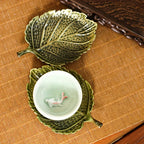 Nordic Maple Leaf Cup Coaster Compatible for Maple Syrup - Polished Metal Waterproof Table, Elegant Scandinavian Leaf for Tables, Dining Tables, Holiday Decor (Christmas, Thanksgiving) - Durable Metal Coa (Handwashable)