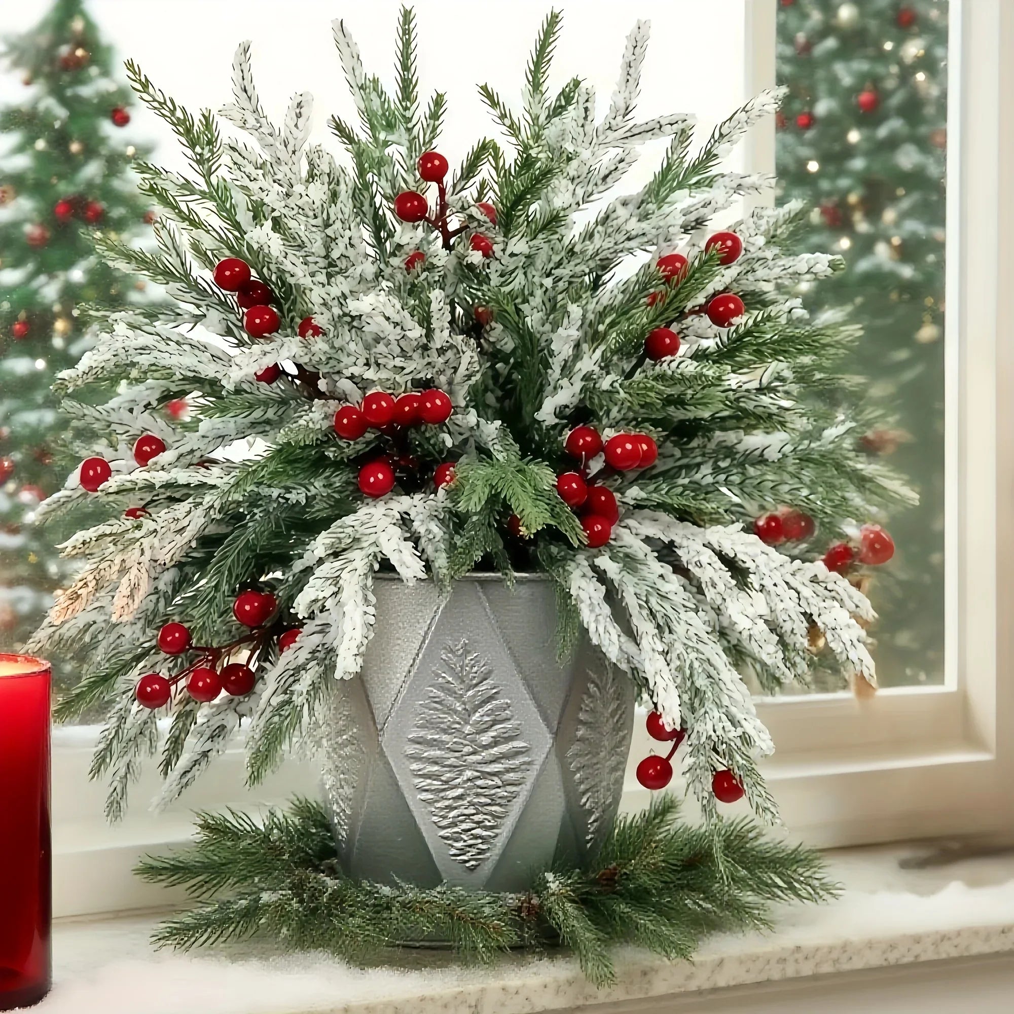 30pcs - Outdoor Artificial Norfolk Pine Branches with Red Berries - Realistic Pine Tree Wreath, Green Needles and Snow-Covered, Suitable for Outdoor Use - Christmas House Of Avana