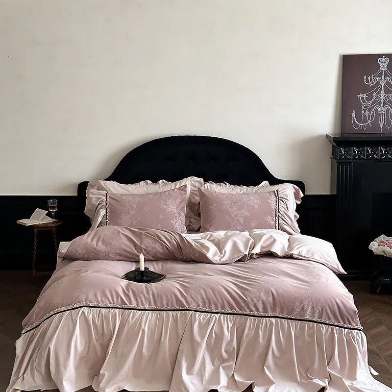 Jacquard Gilded Velvet Ruffled Bedding Set / Brown Ever Lasting