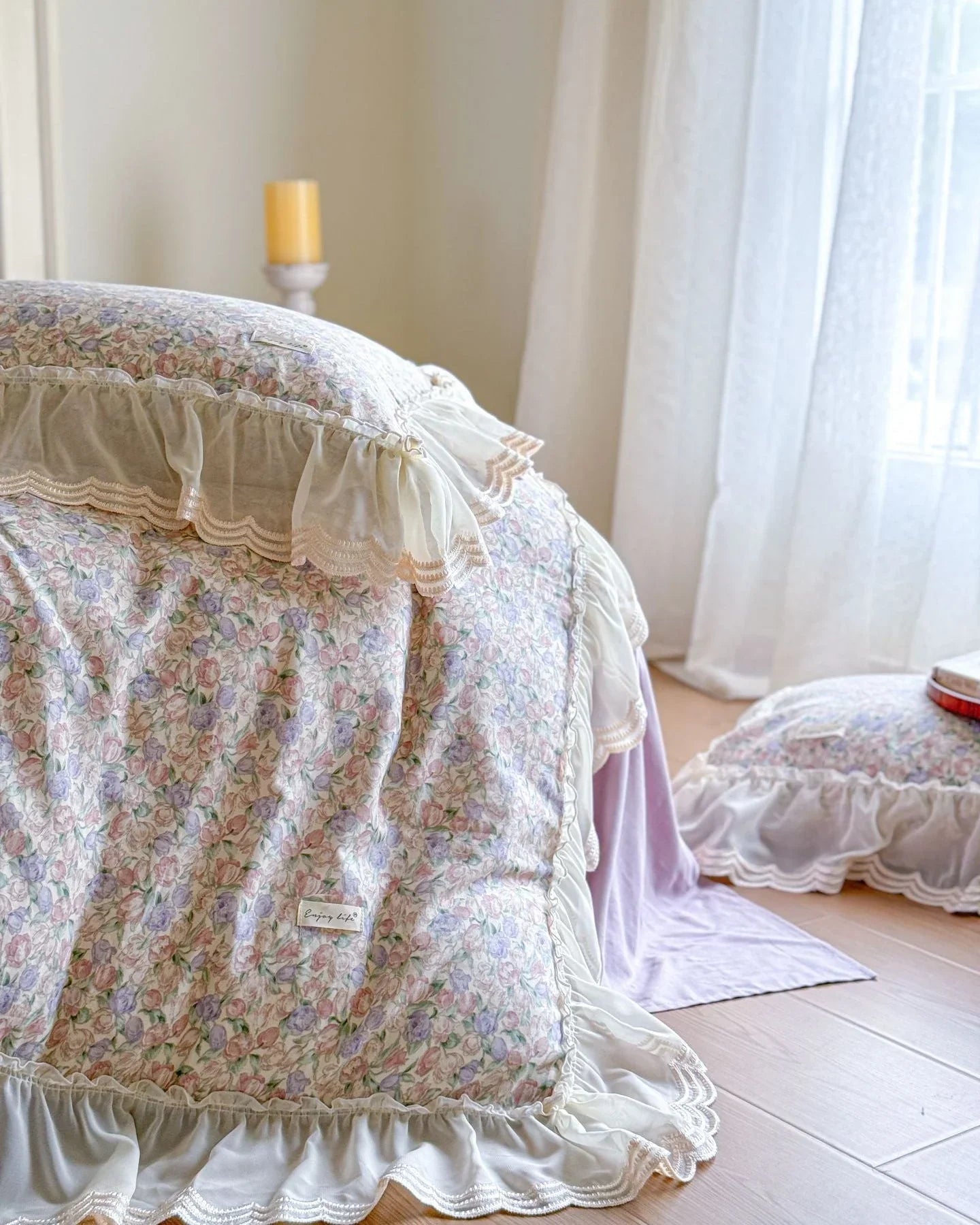 Delicate Floral Lace Ruffled Bedding Set / Purple Ever Lasting